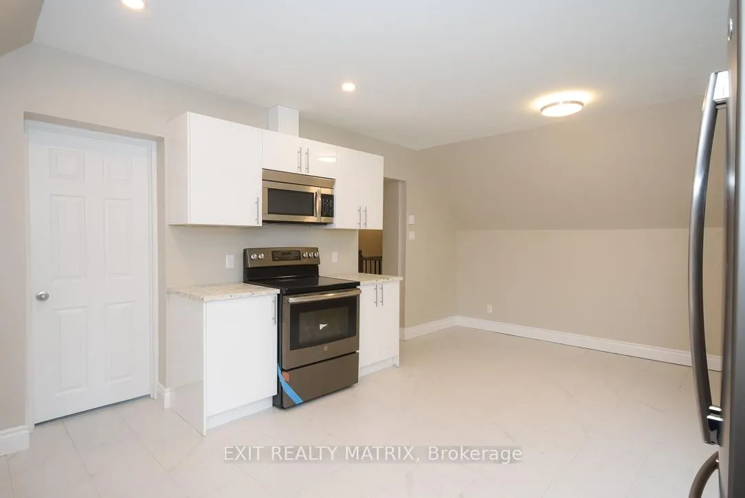 Photo 16 of Unit Unit 2, 1429 Meadow Drive, Ottawa, Greely — HOMEH