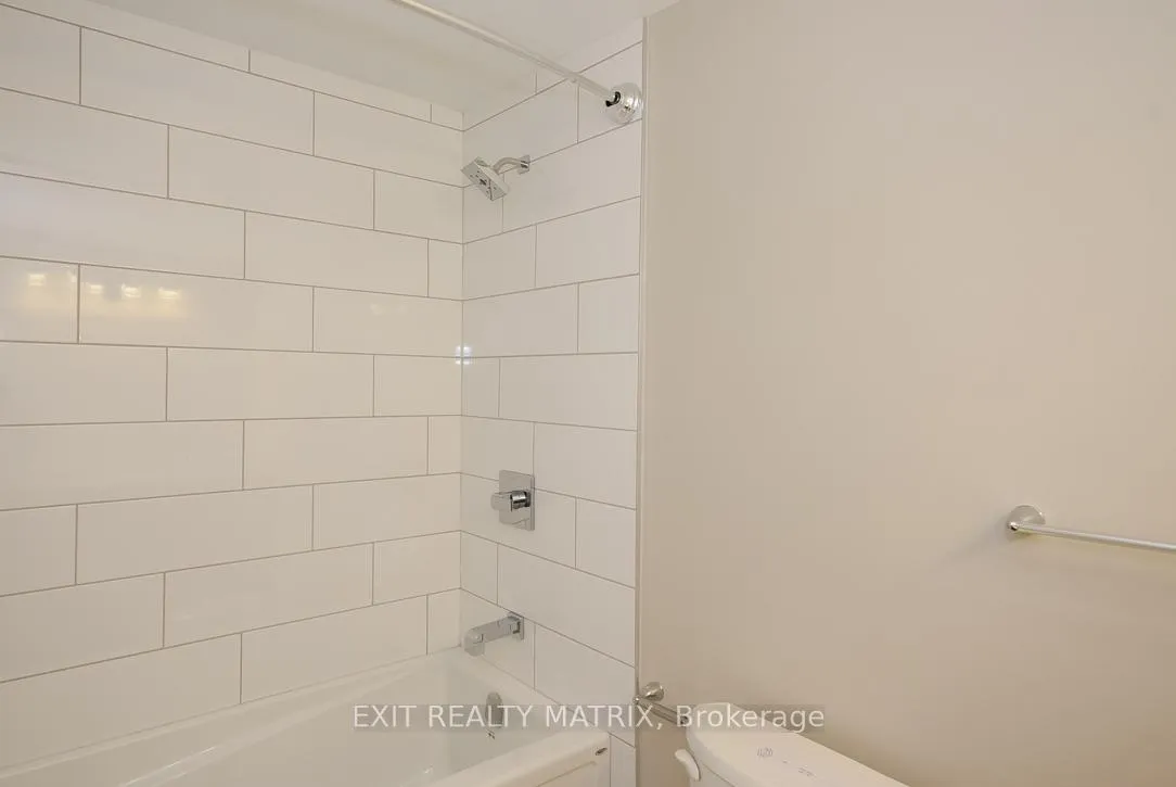 Photo 23 of Unit Unit 2, 1429 Meadow Drive, Ottawa, Greely — HOMEH