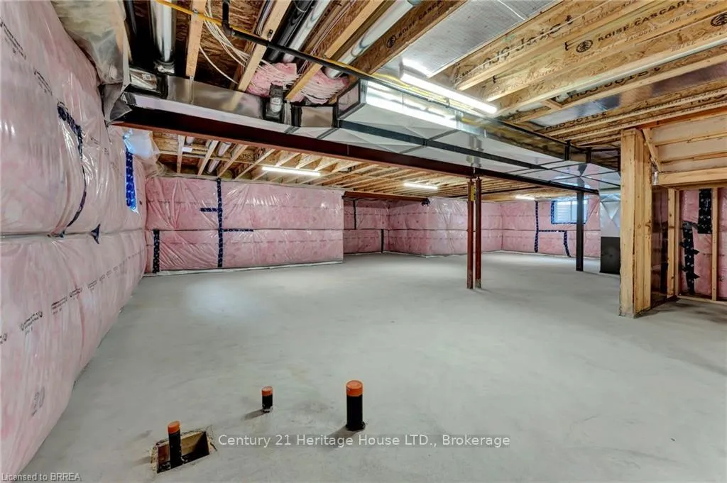 Photo 23 of Unit 19, 68 Cedar Street, Brant, Paris — HOMEH