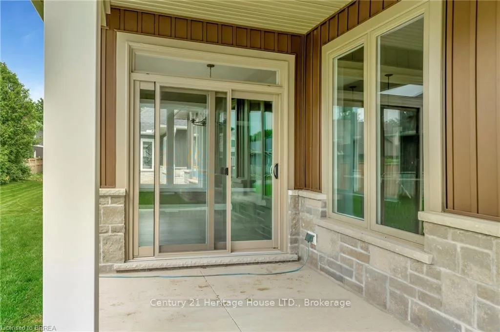 Photo 24 of Unit 19, 68 Cedar Street, Brant, Paris — HOMEH