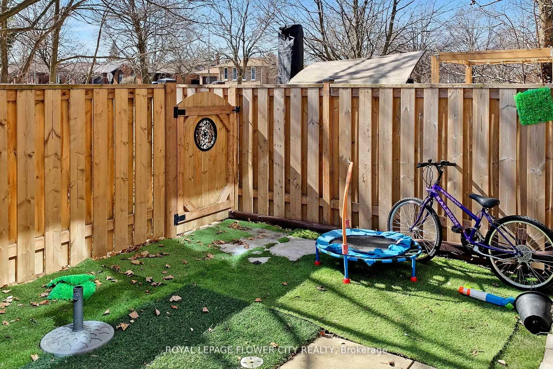Photo 30 of Unit 43, 1155 Paramount Drive, Hamilton, Stoney Creek — HOMEH