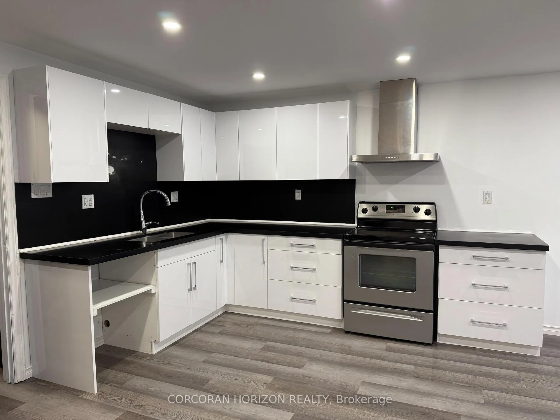 Photo 4 of Unit 2 (LOWER), 1271 Ottawa Street, Kitchener — HOMEH