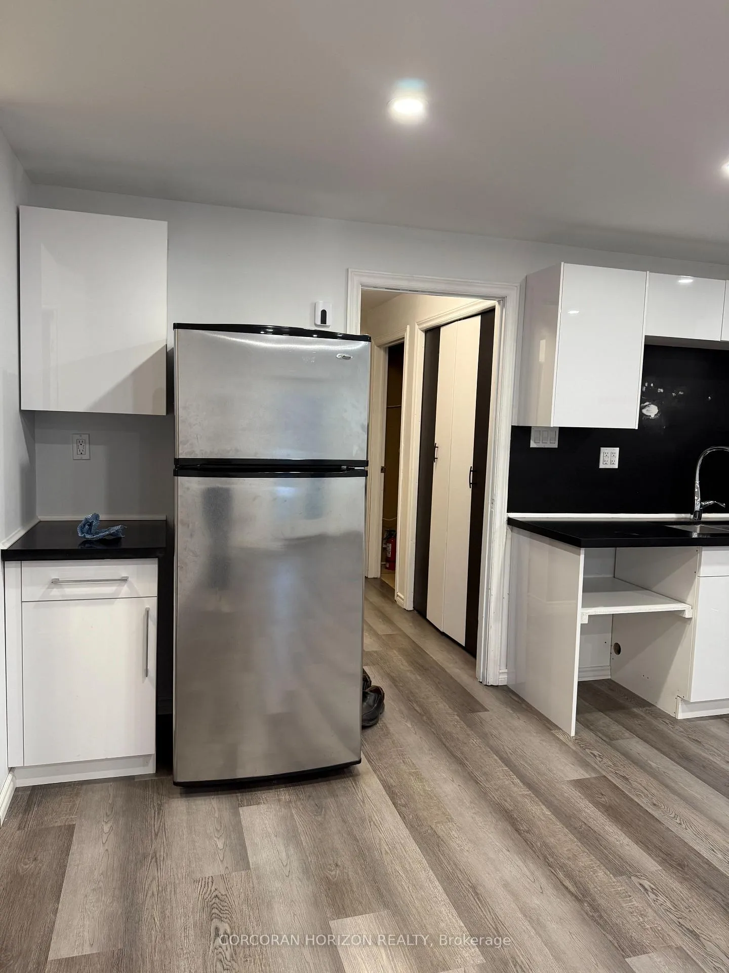 Photo 5 of Unit 2 (LOWER), 1271 Ottawa Street, Kitchener — HOMEH