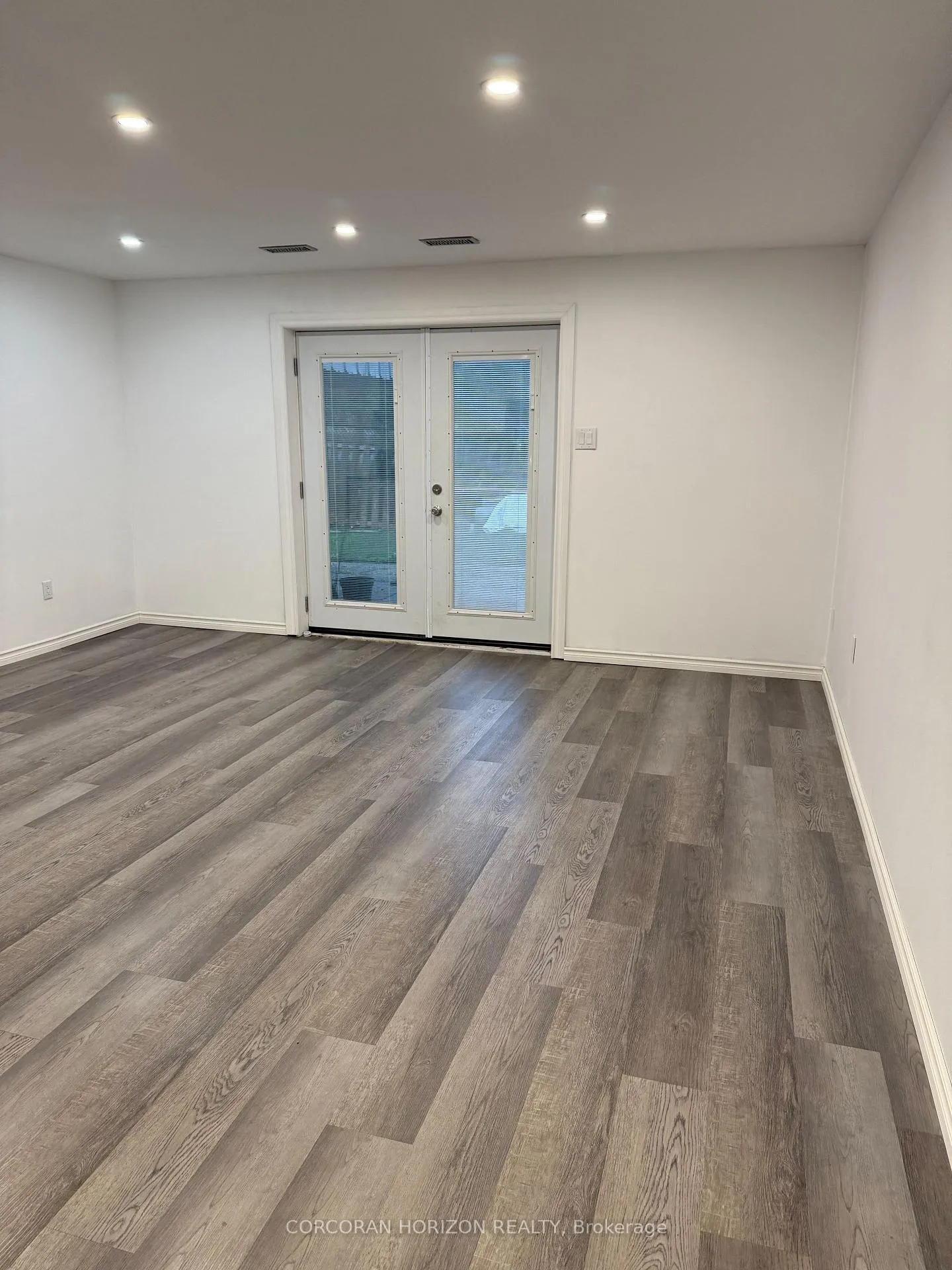 Photo 10 of Unit 2 (LOWER), 1271 Ottawa Street, Kitchener — HOMEH