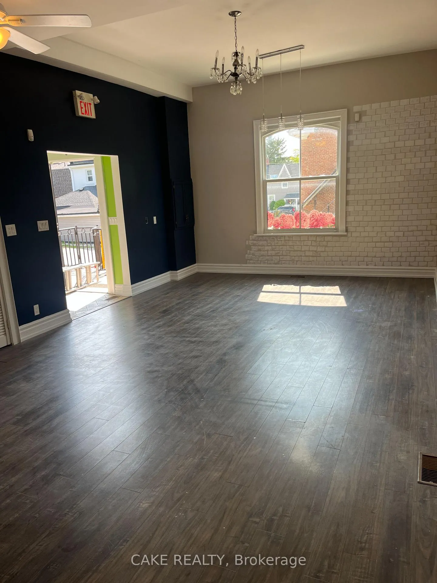 Photo 7 of Unit Main, 270 Main Street, King, Schomberg — HOMEH