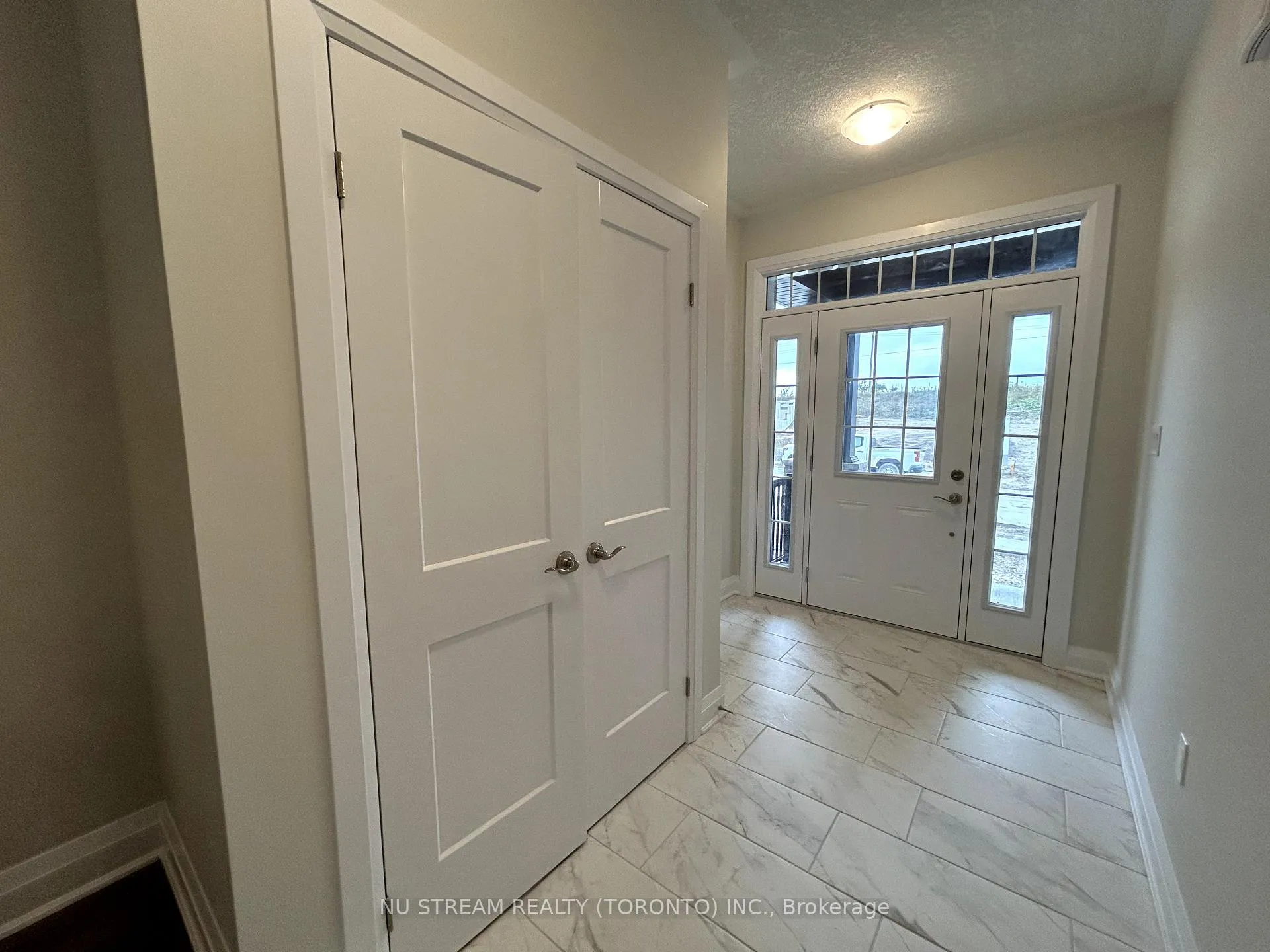 Photo 9 of Unit Upper 2 levels, 732 Autumn Willow Drive, Waterloo — HOMEH