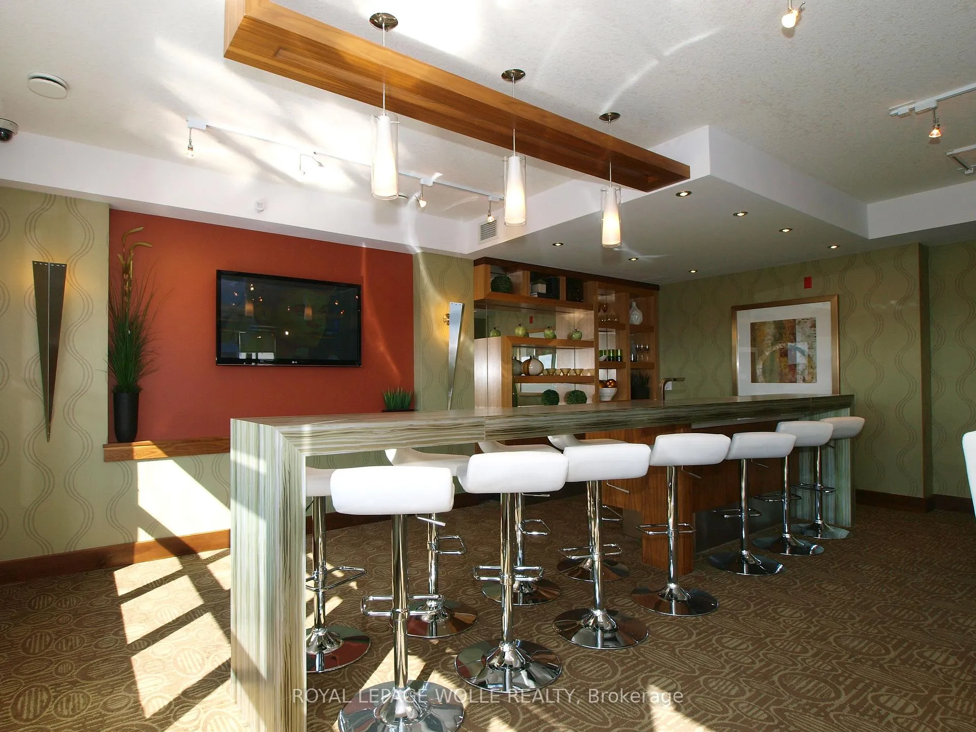 Photo 33 of Unit 710, 112 Benton Street, Waterloo — HOMEH