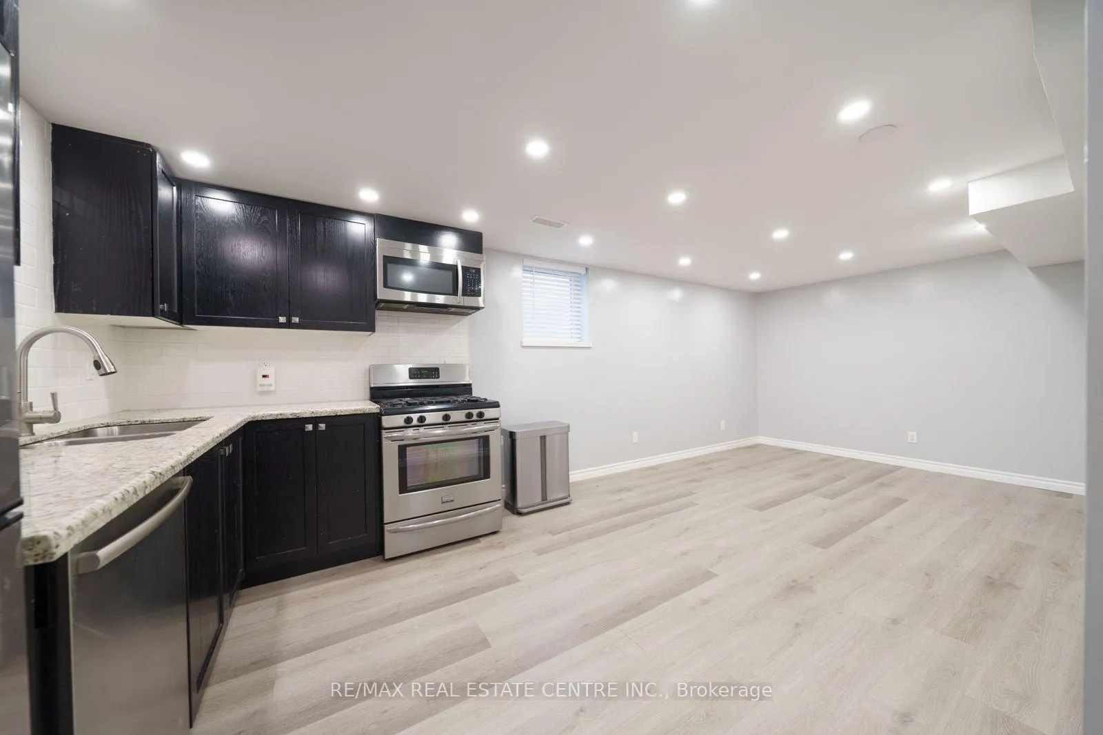 Photo 8 of Unit Lower Unit, 39 Bonaparte Way, Hamilton, Barnstown — HOMEH