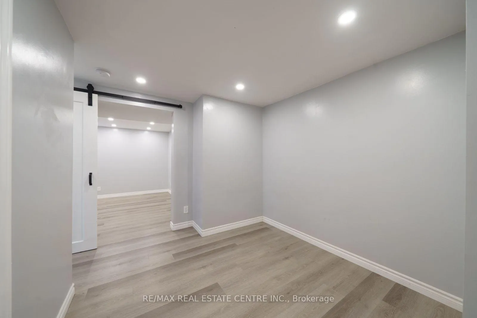 Photo 11 of Unit Lower Unit, 39 Bonaparte Way, Hamilton, Barnstown — HOMEH