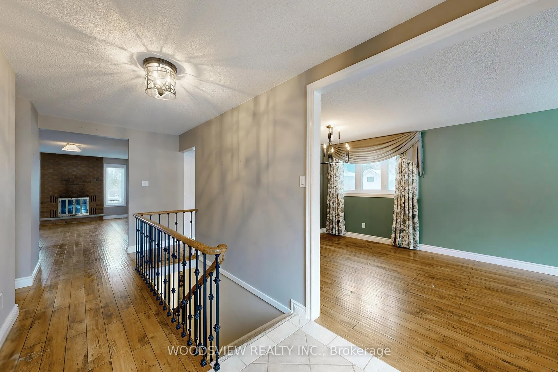 Photo 1 of 2 Charles Court, Barrie, Allandale Heights — HOMEH