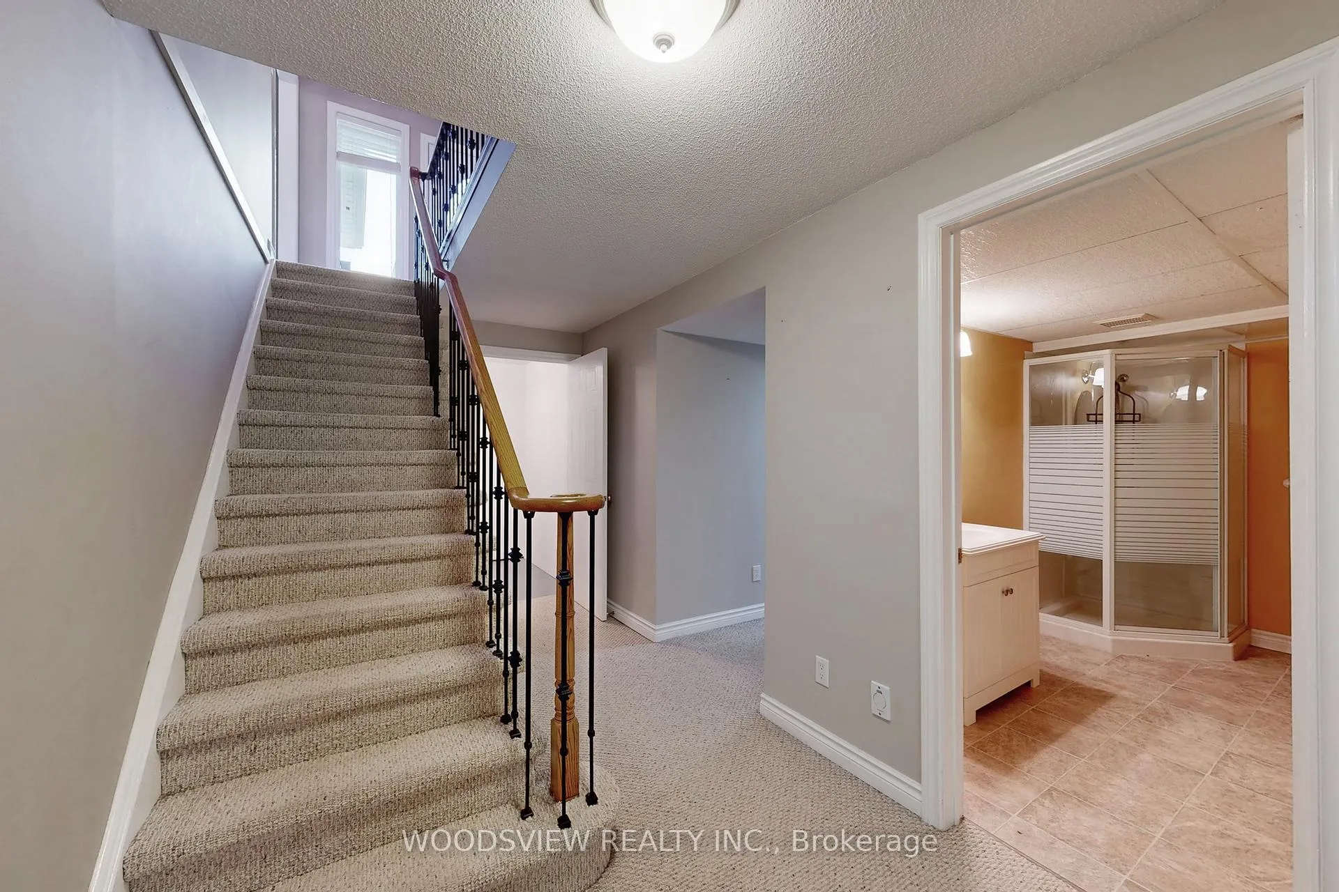 Photo 25 of 2 Charles Court, Barrie, Allandale Heights — HOMEH