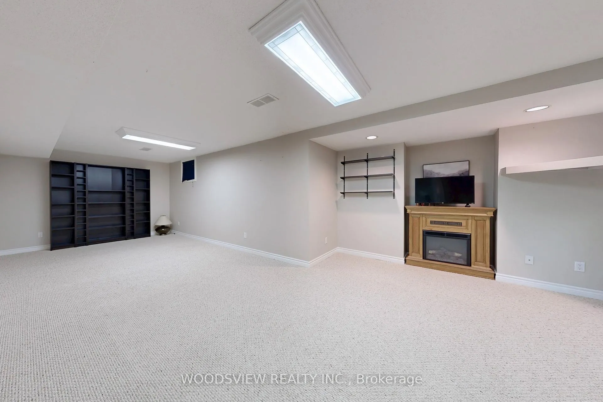 Photo 26 of 2 Charles Court, Barrie, Allandale Heights — HOMEH