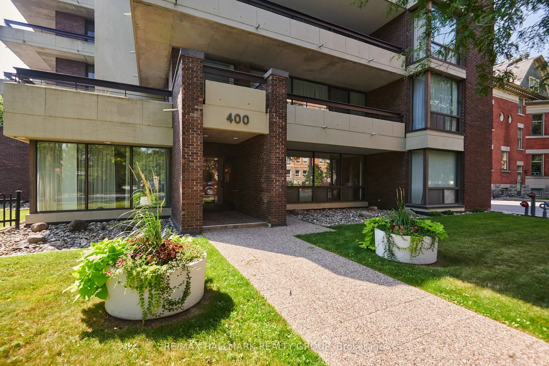 Photo 3 of Unit 9A, 400 Laurier Avenue E, Ottawa, Sandy Hill — HOMEH