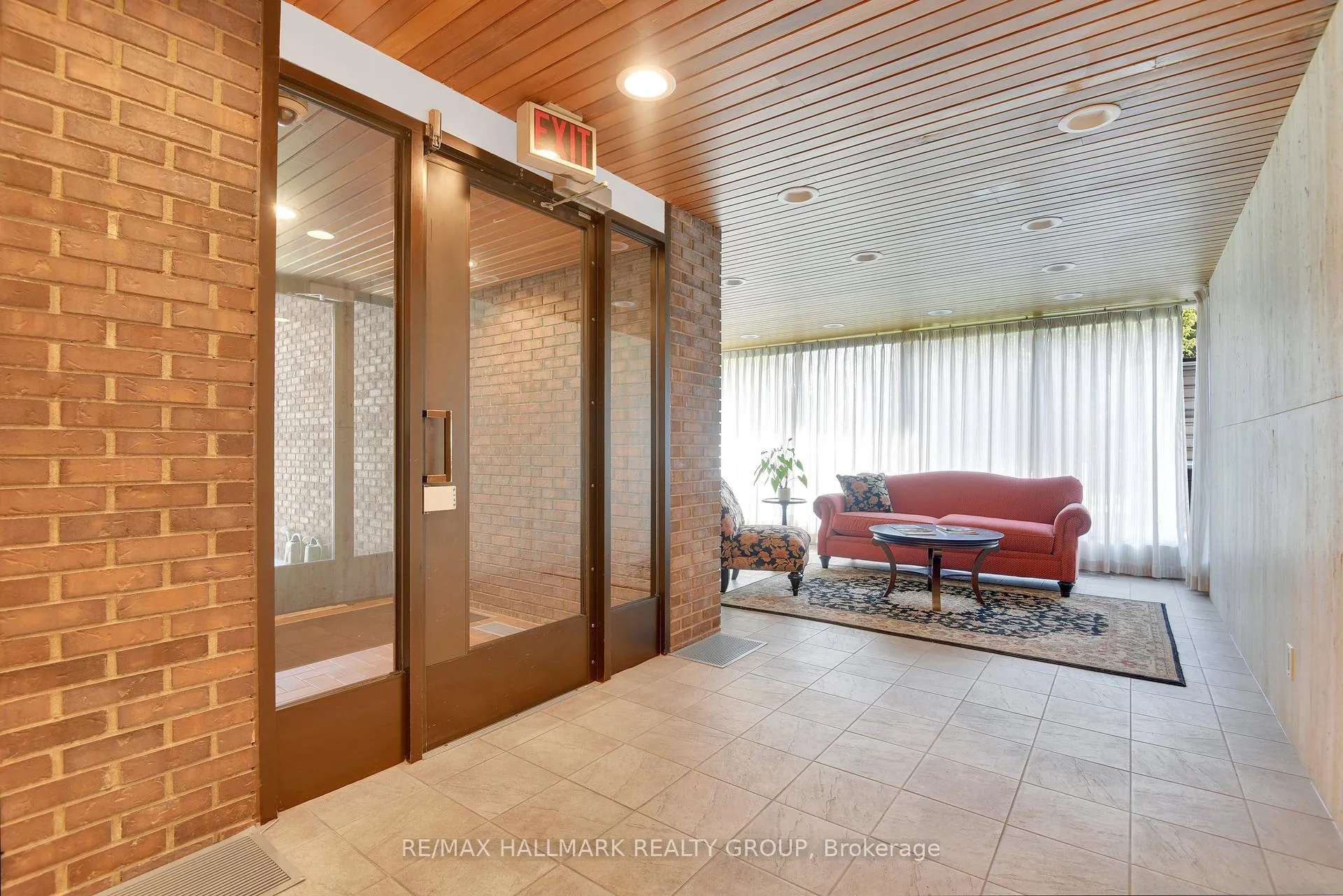 Photo 4 of Unit 9A, 400 Laurier Avenue E, Ottawa, Sandy Hill — HOMEH