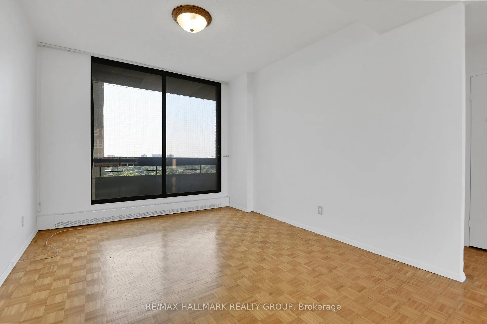 Photo 14 of Unit 9A, 400 Laurier Avenue E, Ottawa, Sandy Hill — HOMEH