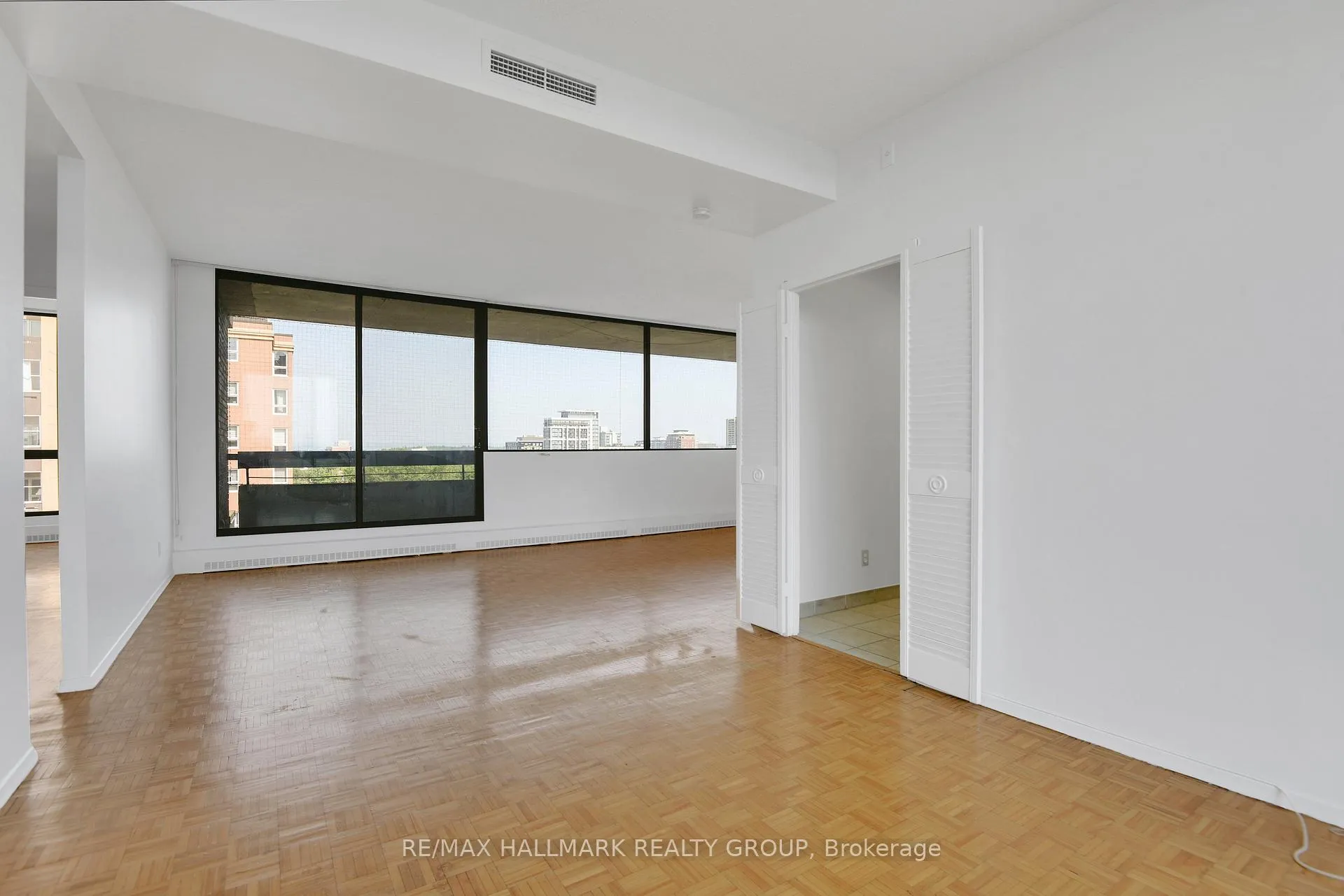 Photo 15 of Unit 9A, 400 Laurier Avenue E, Ottawa, Sandy Hill — HOMEH