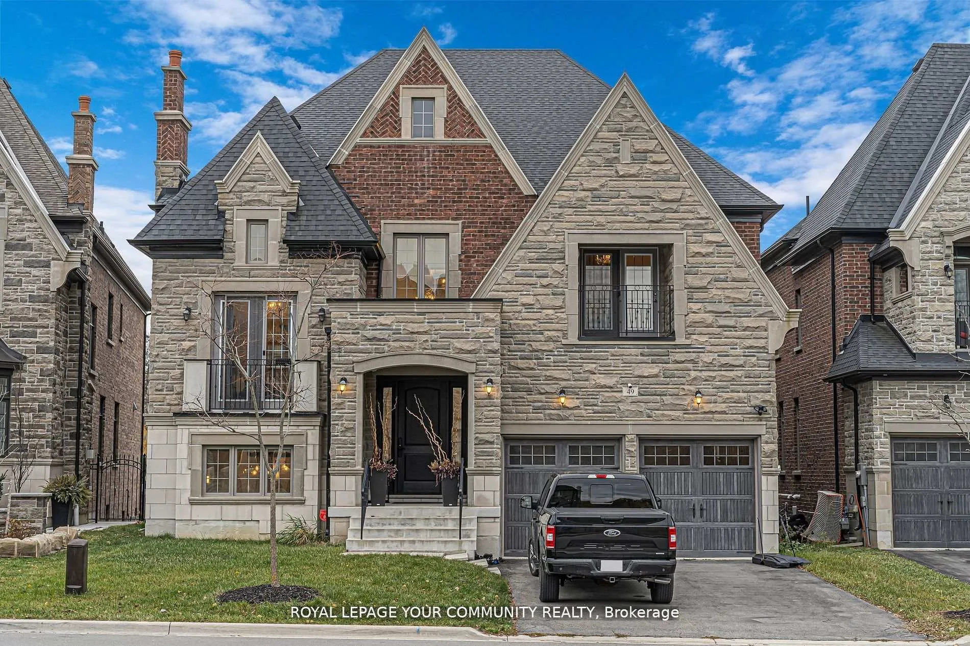 Photo 1 of 49 Lavender Valley Road, King, King City — HOMEH