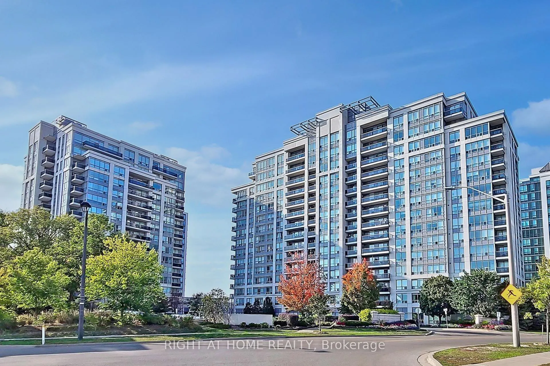 Photo 1 of Unit 1202, 60 Disera Drive, Vaughan, Beverley Glen — HOMEH