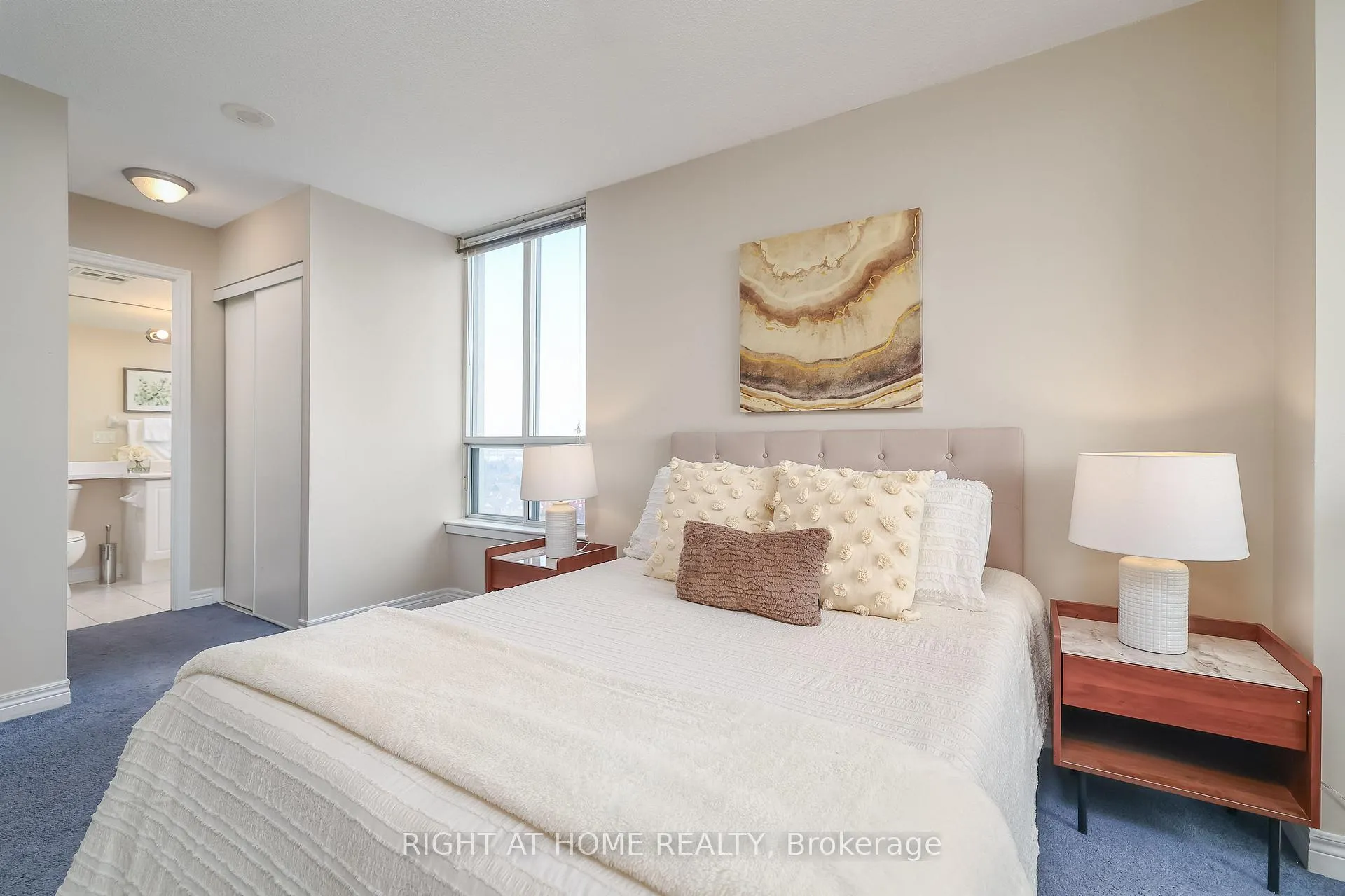 Photo 14 of Unit 1202, 60 Disera Drive, Vaughan, Beverley Glen — HOMEH