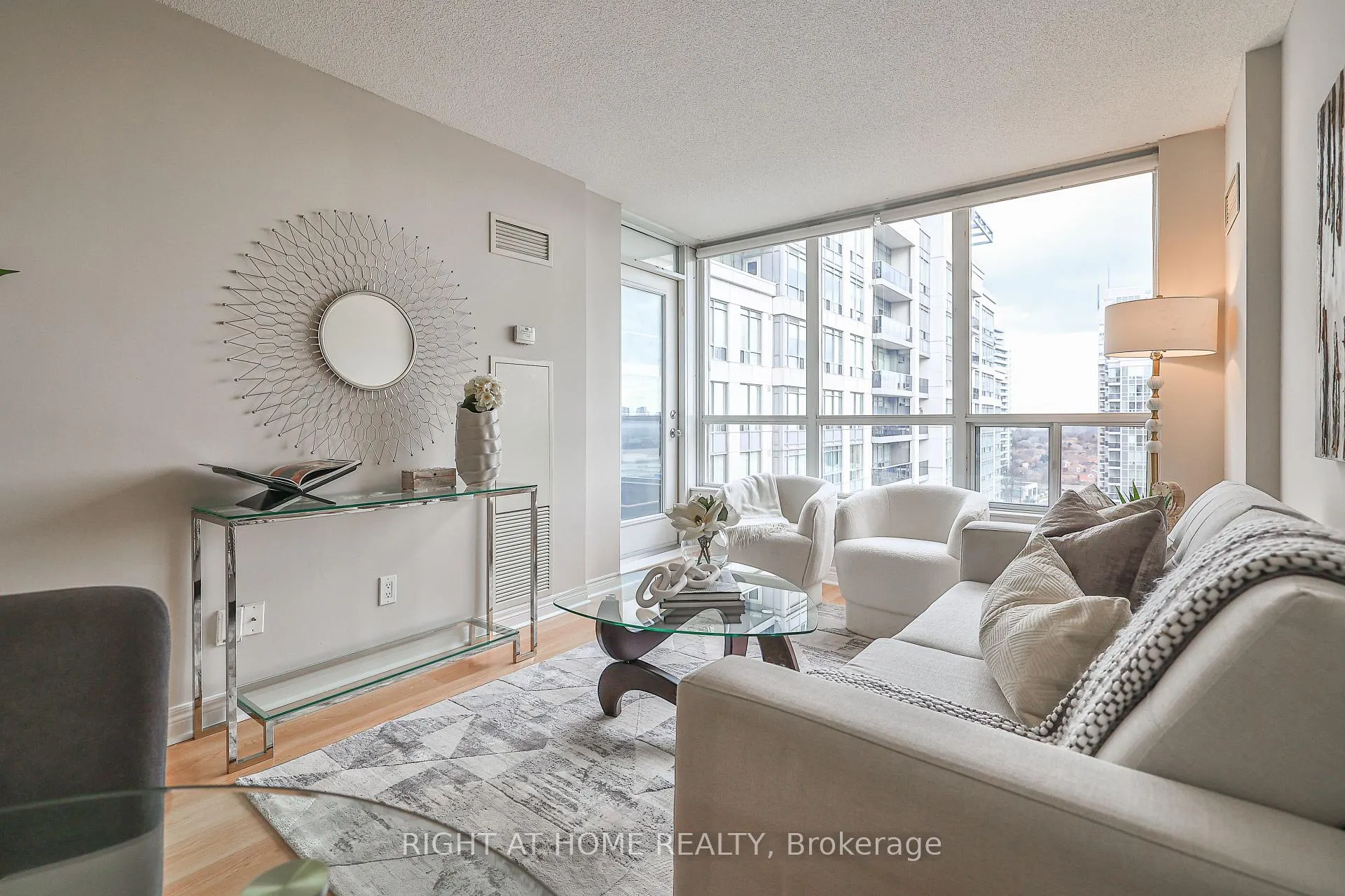 Photo 18 of Unit 1202, 60 Disera Drive, Vaughan, Beverley Glen — HOMEH