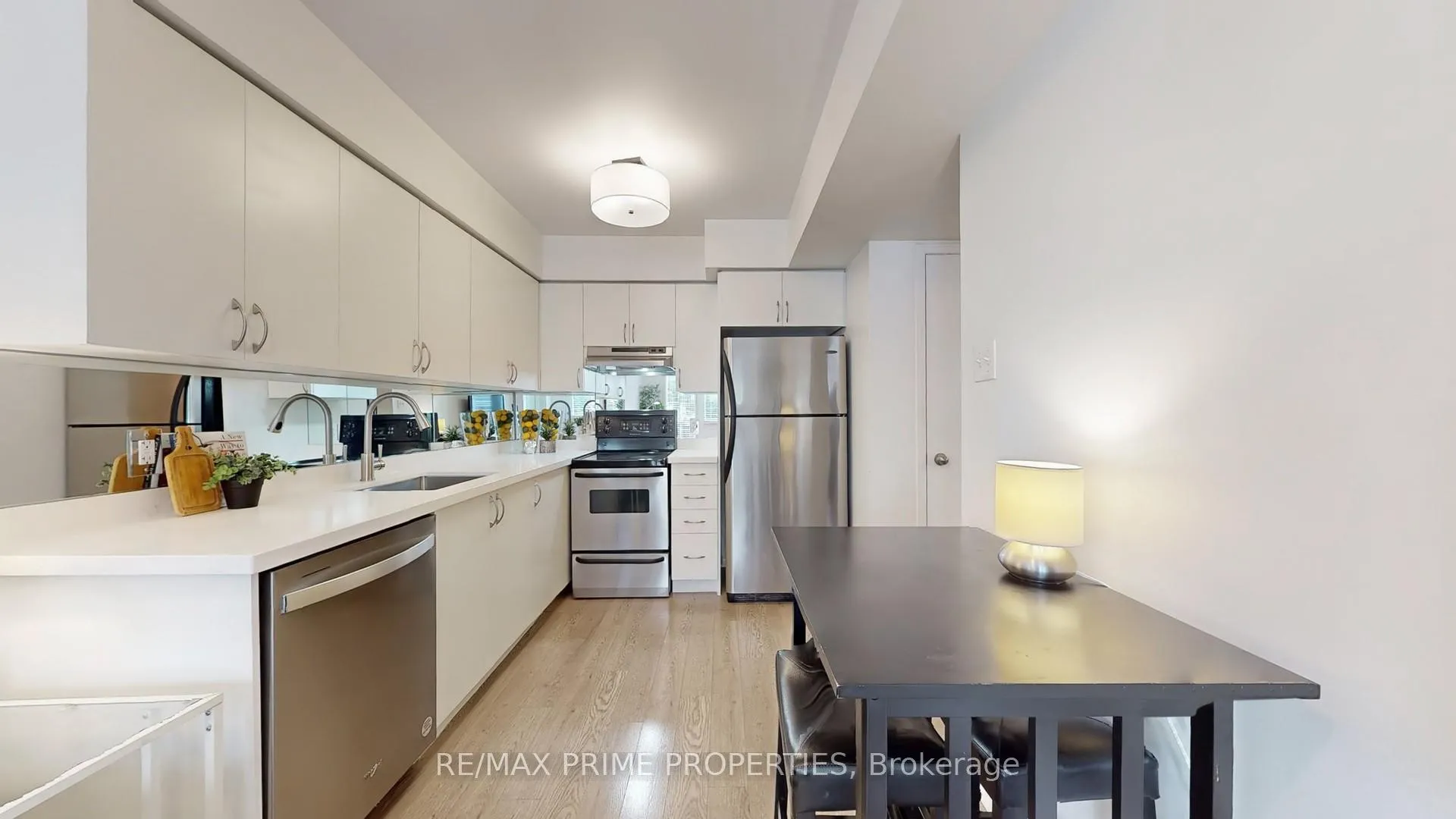 Photo 8 of Unit 44, 2265 Bur Oak Avenue, Markham, Greensborough — HOMEH