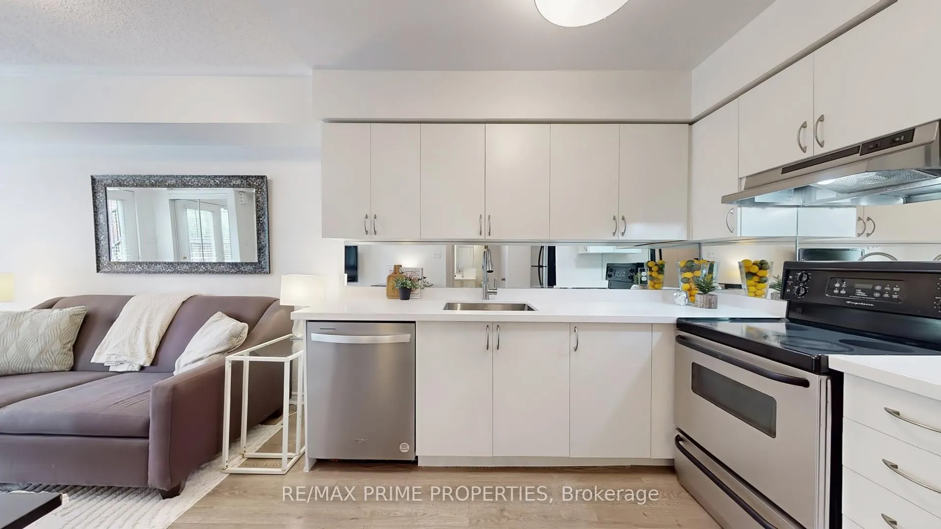 Photo 9 of Unit 44, 2265 Bur Oak Avenue, Markham, Greensborough — HOMEH