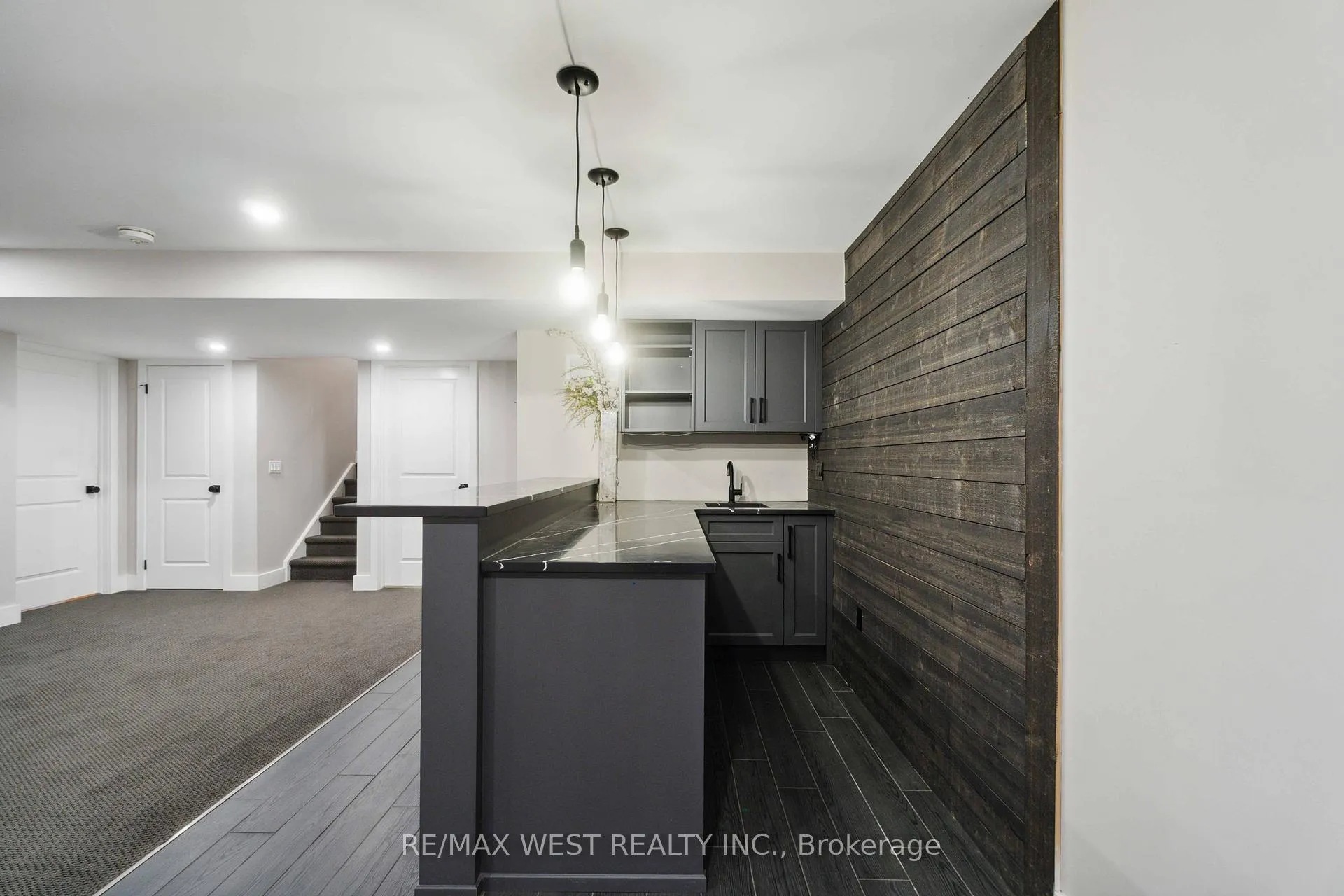 Photo 23 of 210 S Pelham Road, Welland, Coyle Creek — HOMEH