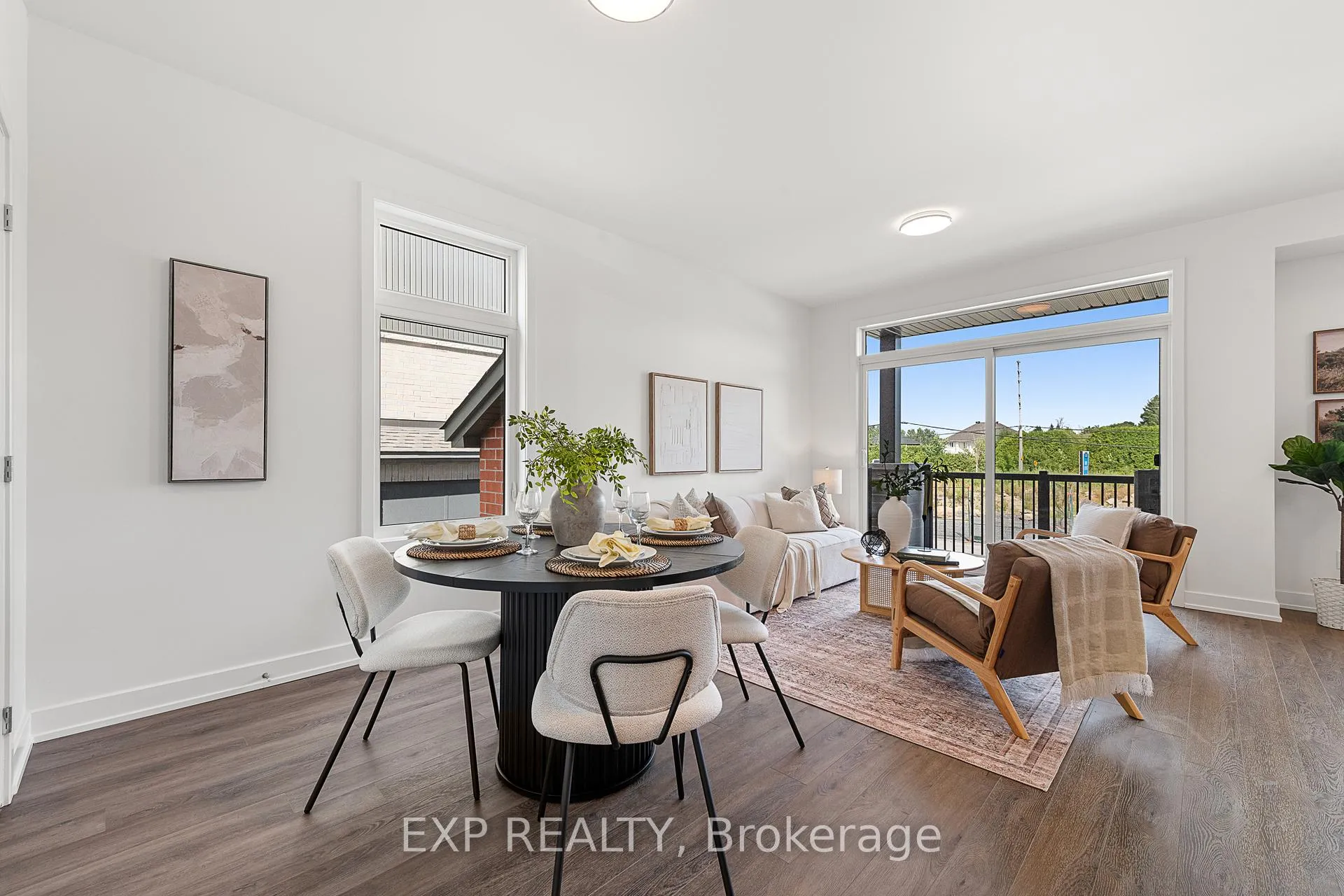 Photo 17 of 815 Silhouette Private, Ottawa, Barrhaven - Cedargrove/Fraserdale — HOMEH