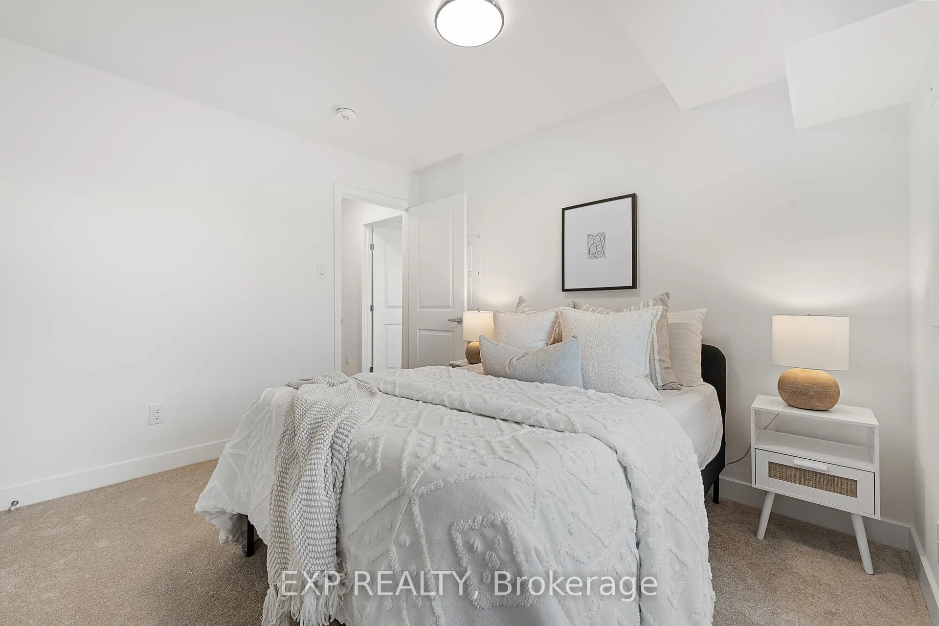 Photo 21 of 815 Silhouette Private, Ottawa, Barrhaven - Cedargrove/Fraserdale — HOMEH