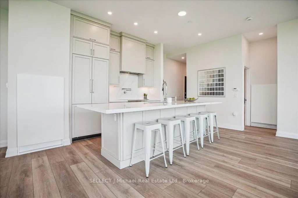 Photo 14 of Unit 806, 2750 King Street E, Hamilton, Corman — HOMEH