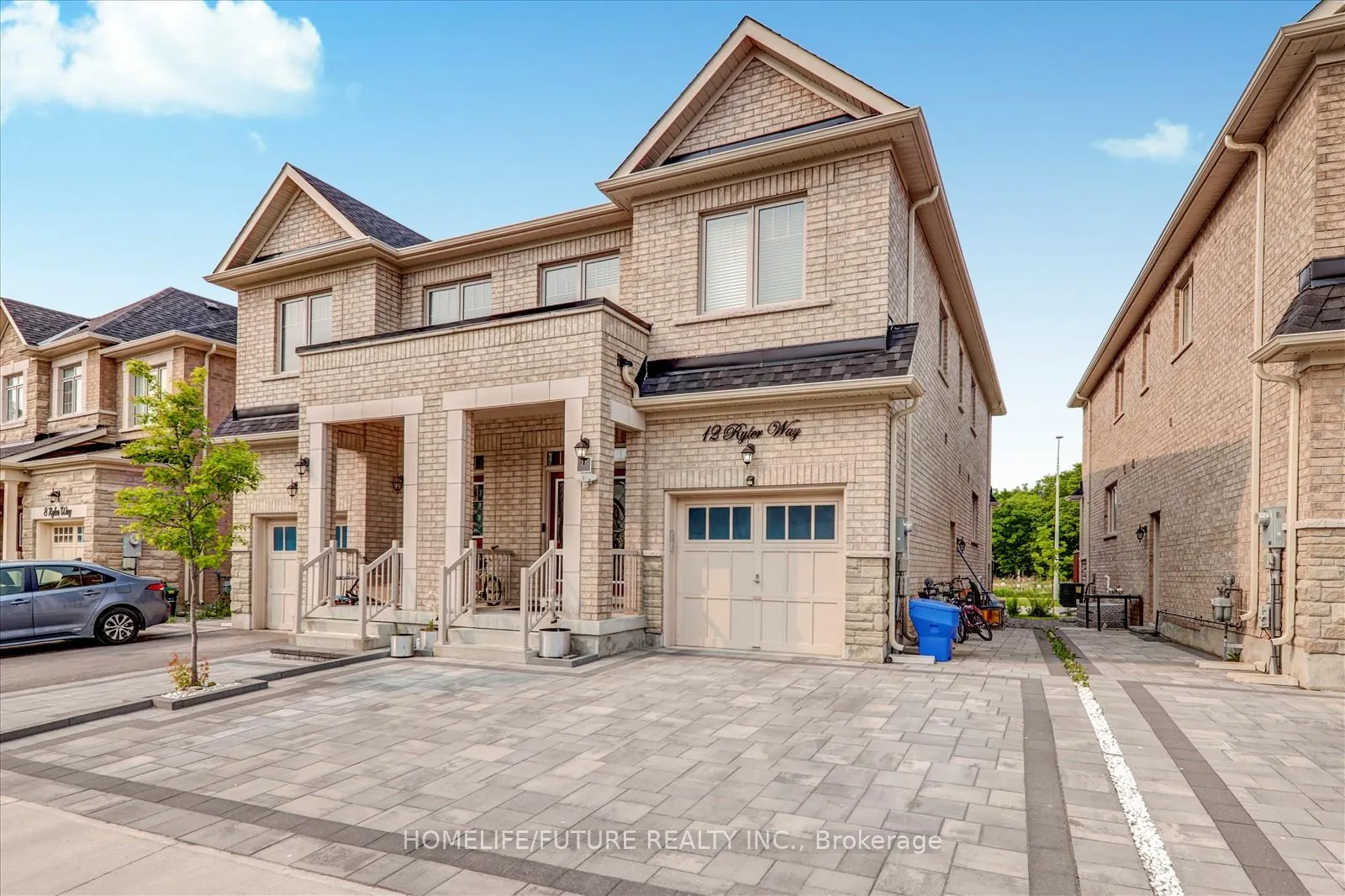 Photo 3 of 12 Ryler Way, Markham, Cedarwood — HOMEH