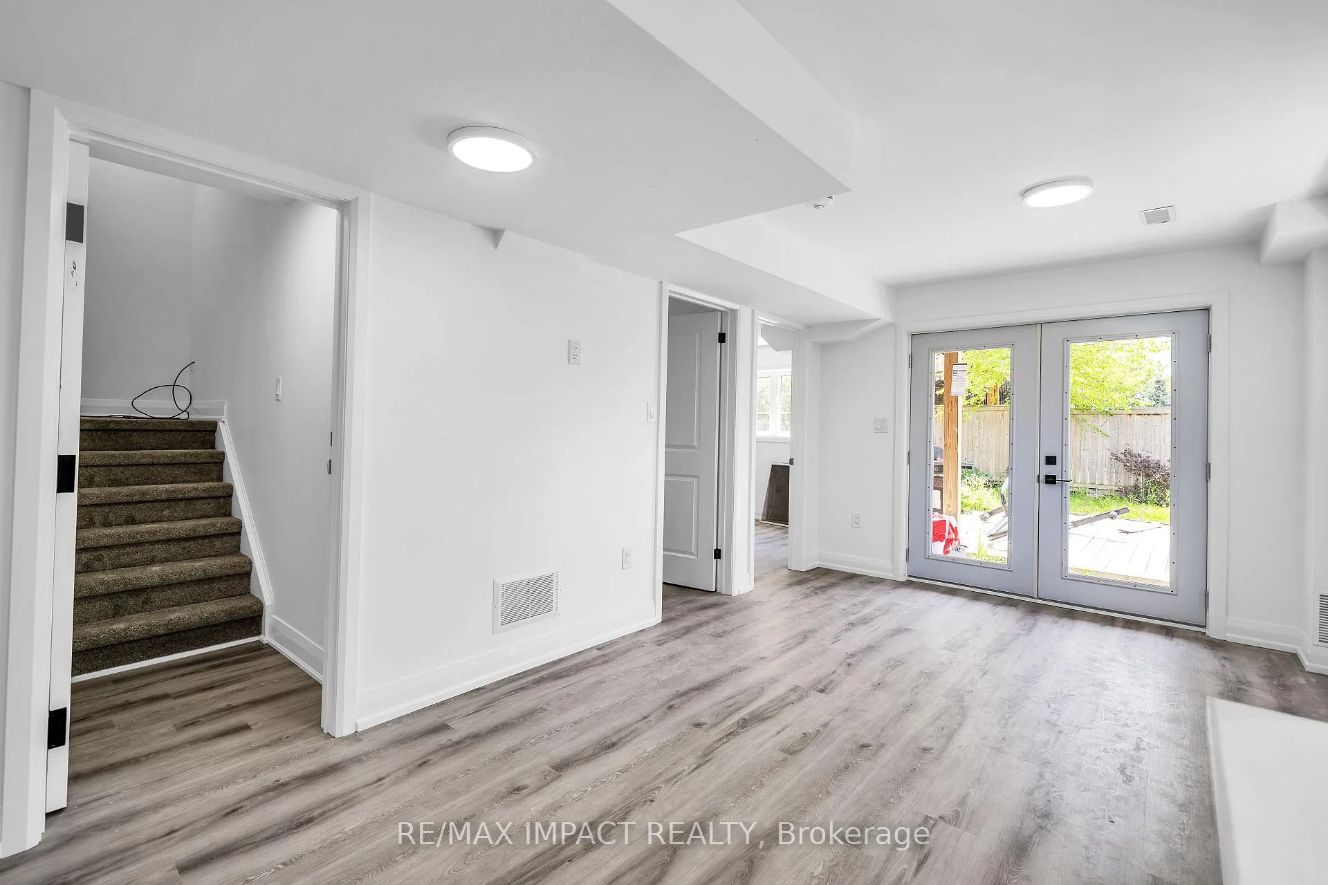 Photo 7 of Unit Basement, 537 Luple Avenue, Oshawa, Samac — HOMEH