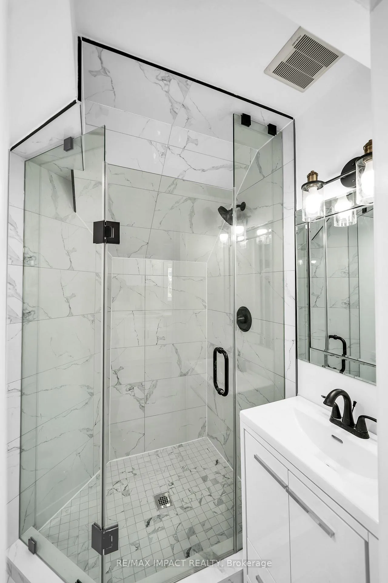 Photo 10 of Unit Basement, 537 Luple Avenue, Oshawa, Samac — HOMEH