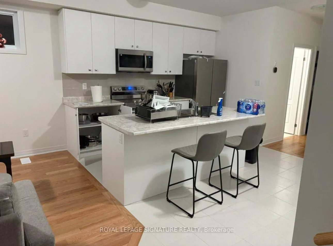 Photo 2 of Unit Upper, 28 Masters Street, Welland, Dain City — HOMEH