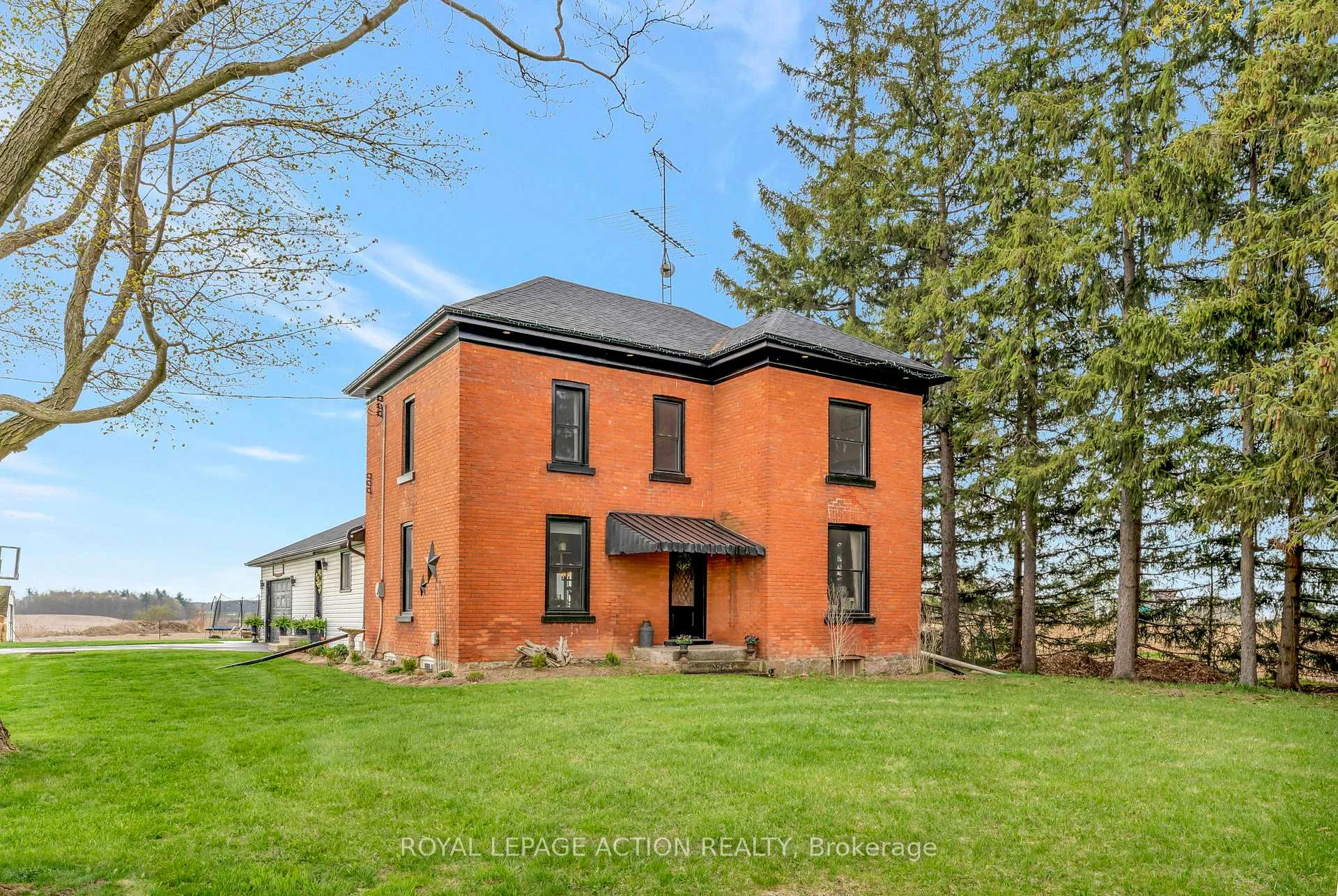 Photo 2 of 149 Sour Springs Road, Brant, Brantford Twp — HOMEH