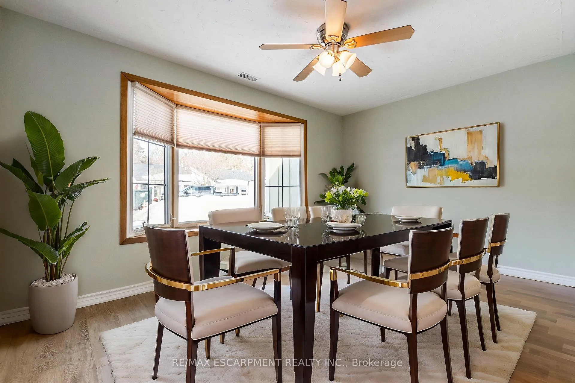 Photo 2 of 25 Szollosy Circle, Hamilton, Kennedy — HOMEH