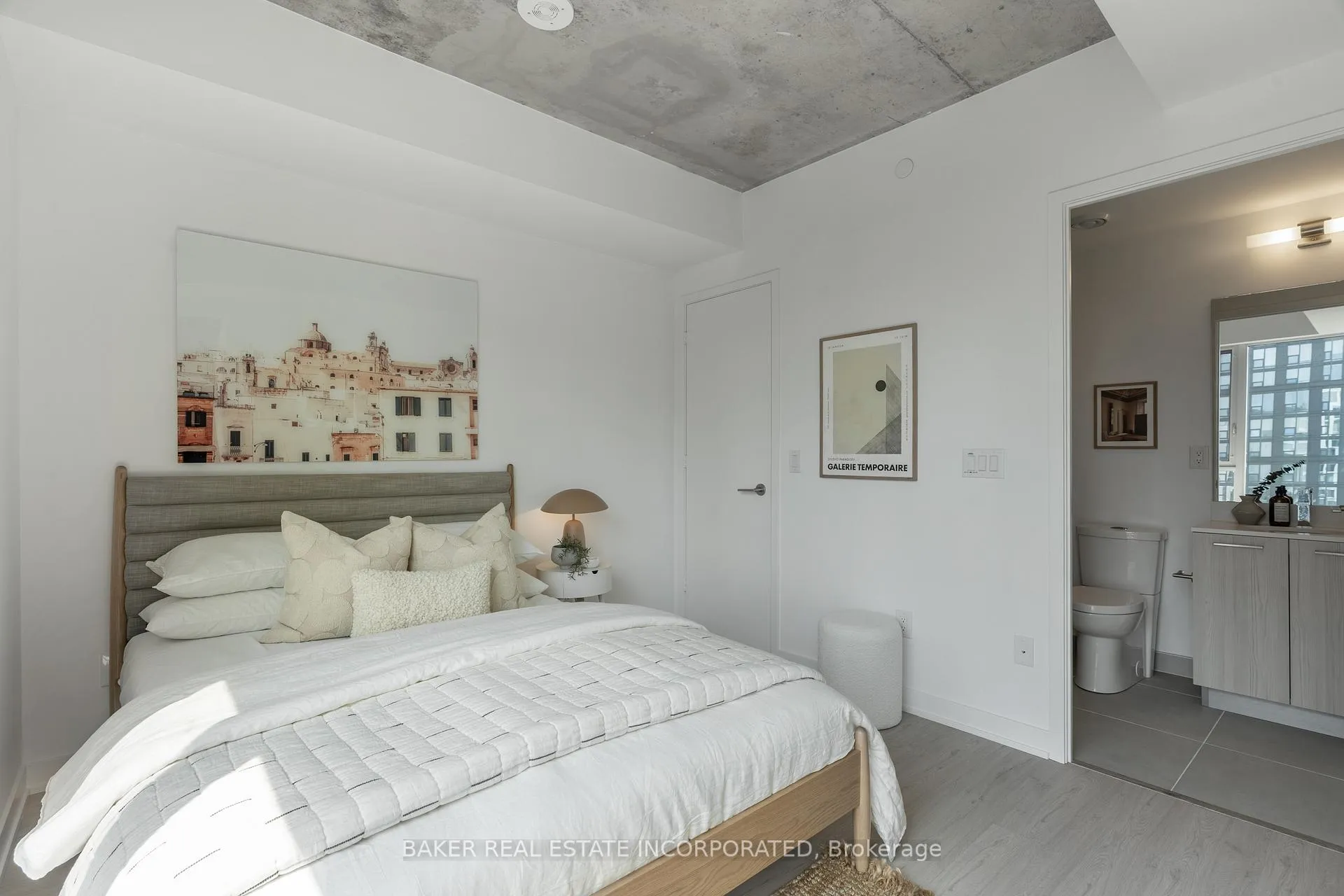Photo 5 of Unit 2905, 65 Mutual Street, Toronto, Church-Yonge Corridor — HOMEH