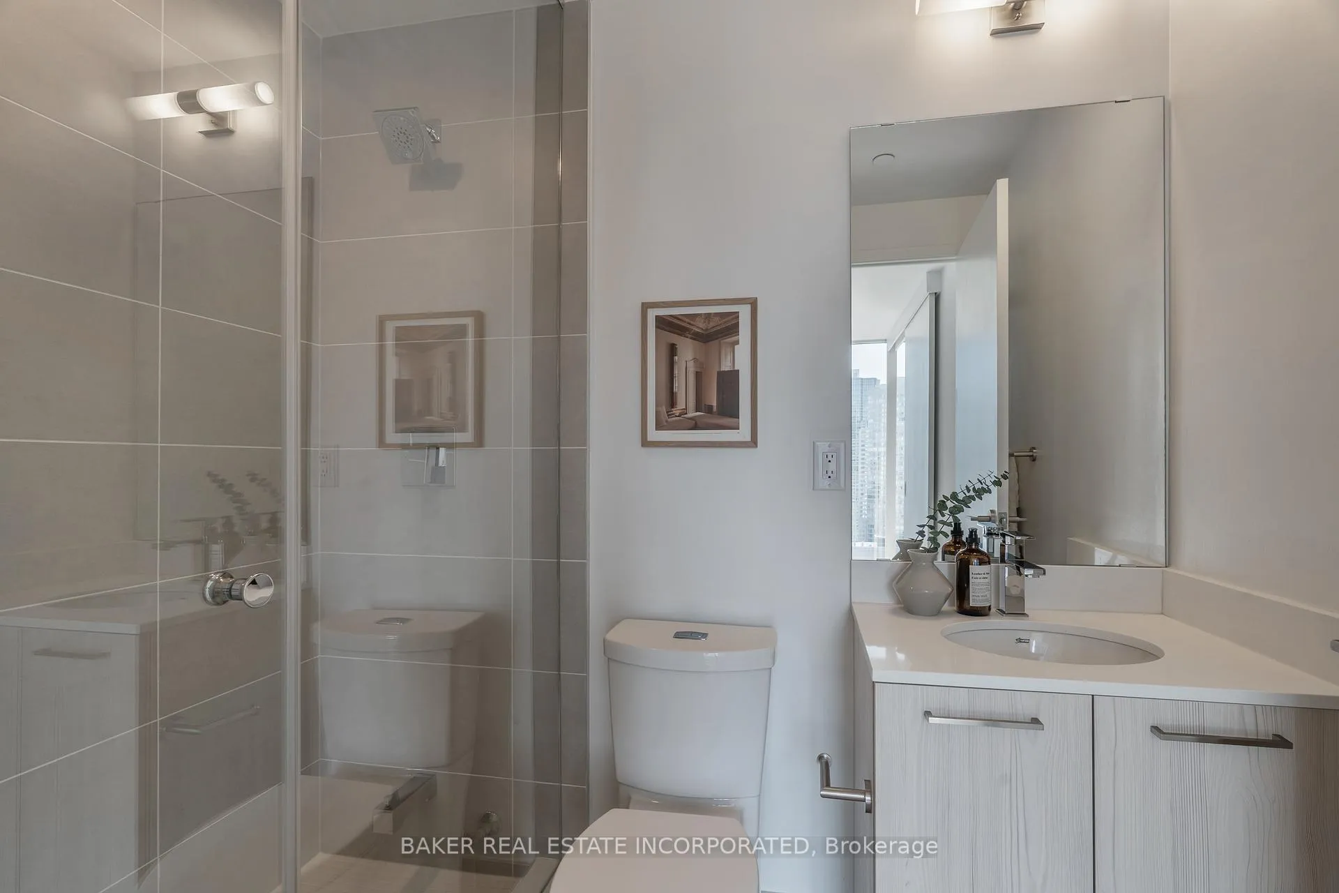 Photo 8 of Unit 2905, 65 Mutual Street, Toronto, Church-Yonge Corridor — HOMEH