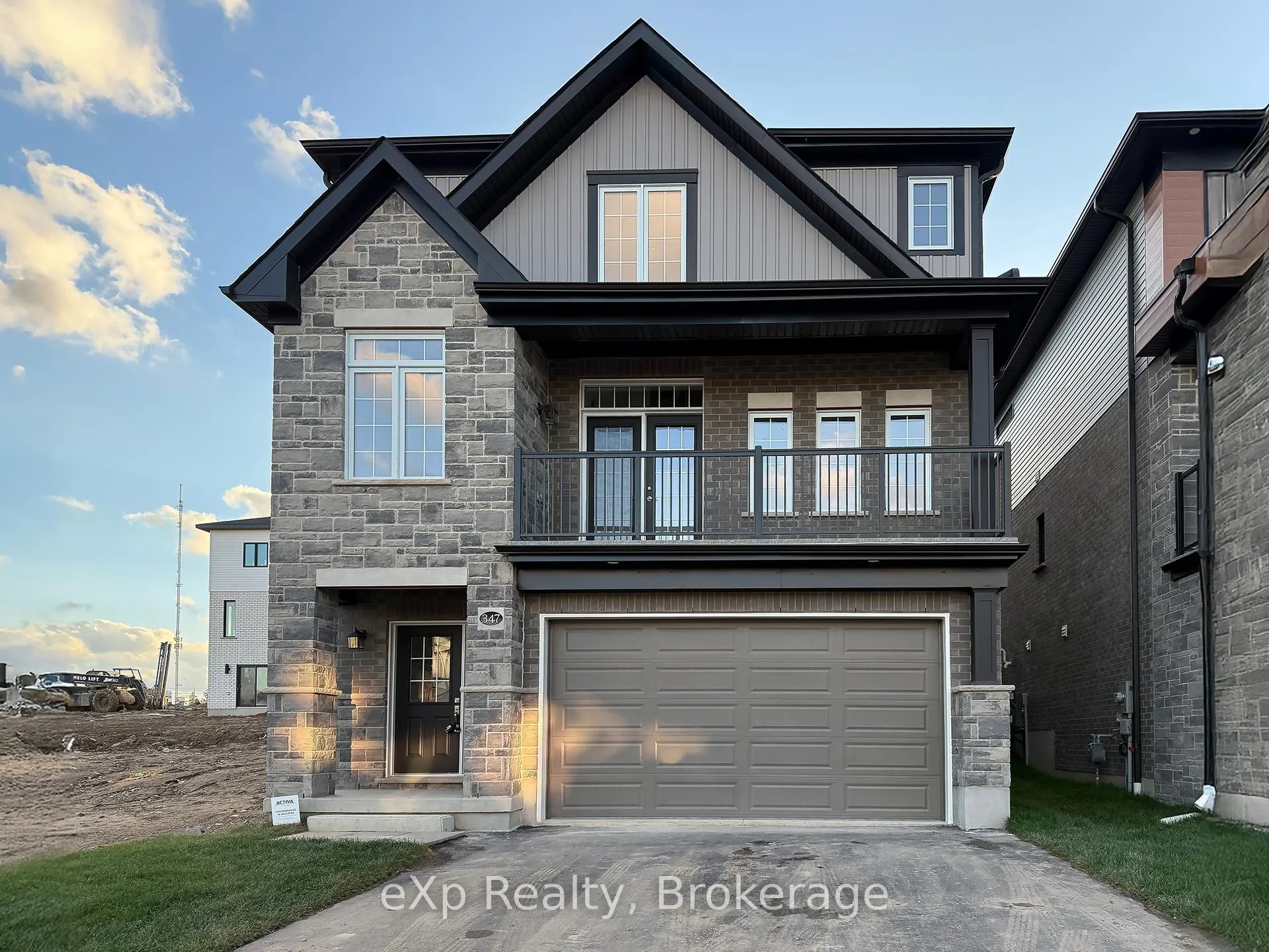 Front of Unit Lower, 347 Canada Plum Street