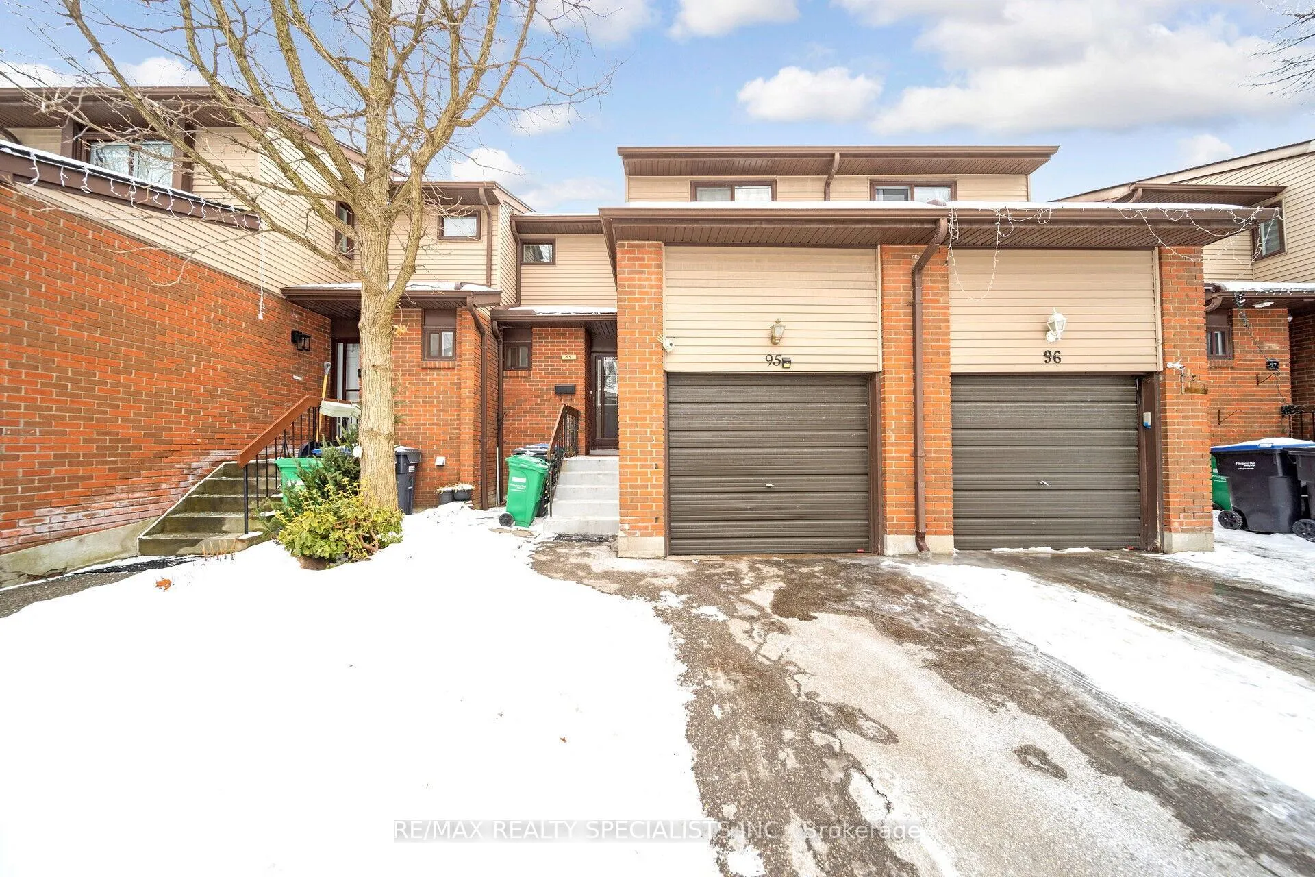 Photo 3 of 95 Carleton Place, Brampton, Bramalea West Industrial — HOMEH