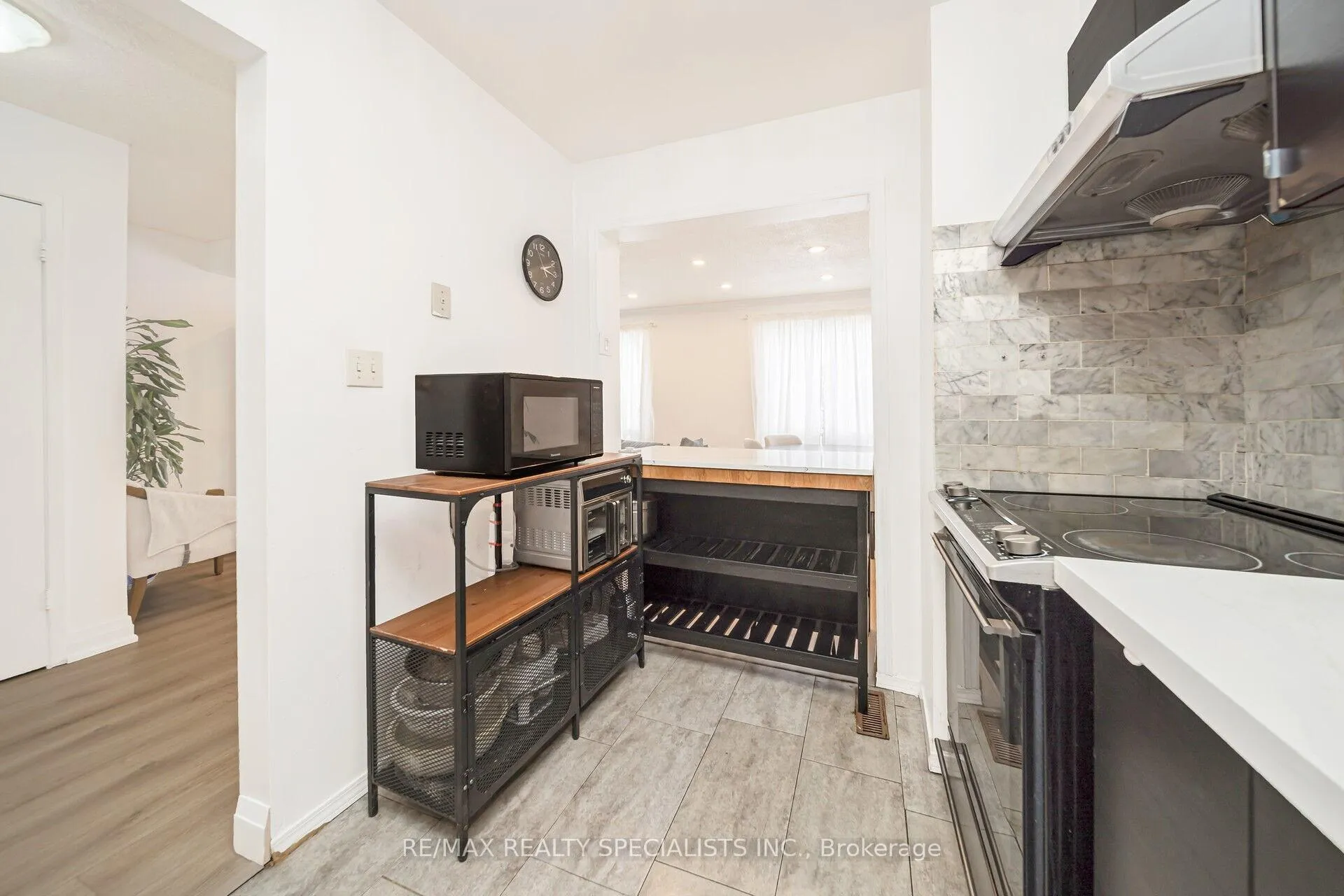 Photo 13 of 95 Carleton Place, Brampton, Bramalea West Industrial — HOMEH