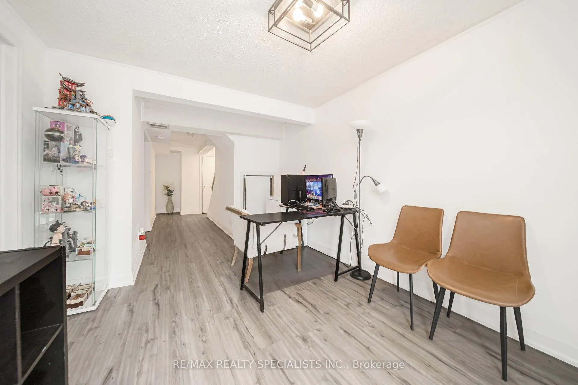 Photo 19 of 95 Carleton Place, Brampton, Bramalea West Industrial — HOMEH