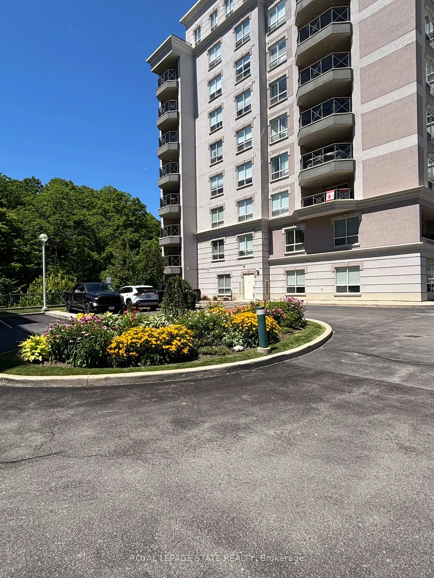 Photo 1 of Unit 203, 4000 Creekside Drive, Hamilton, Dundas — HOMEH