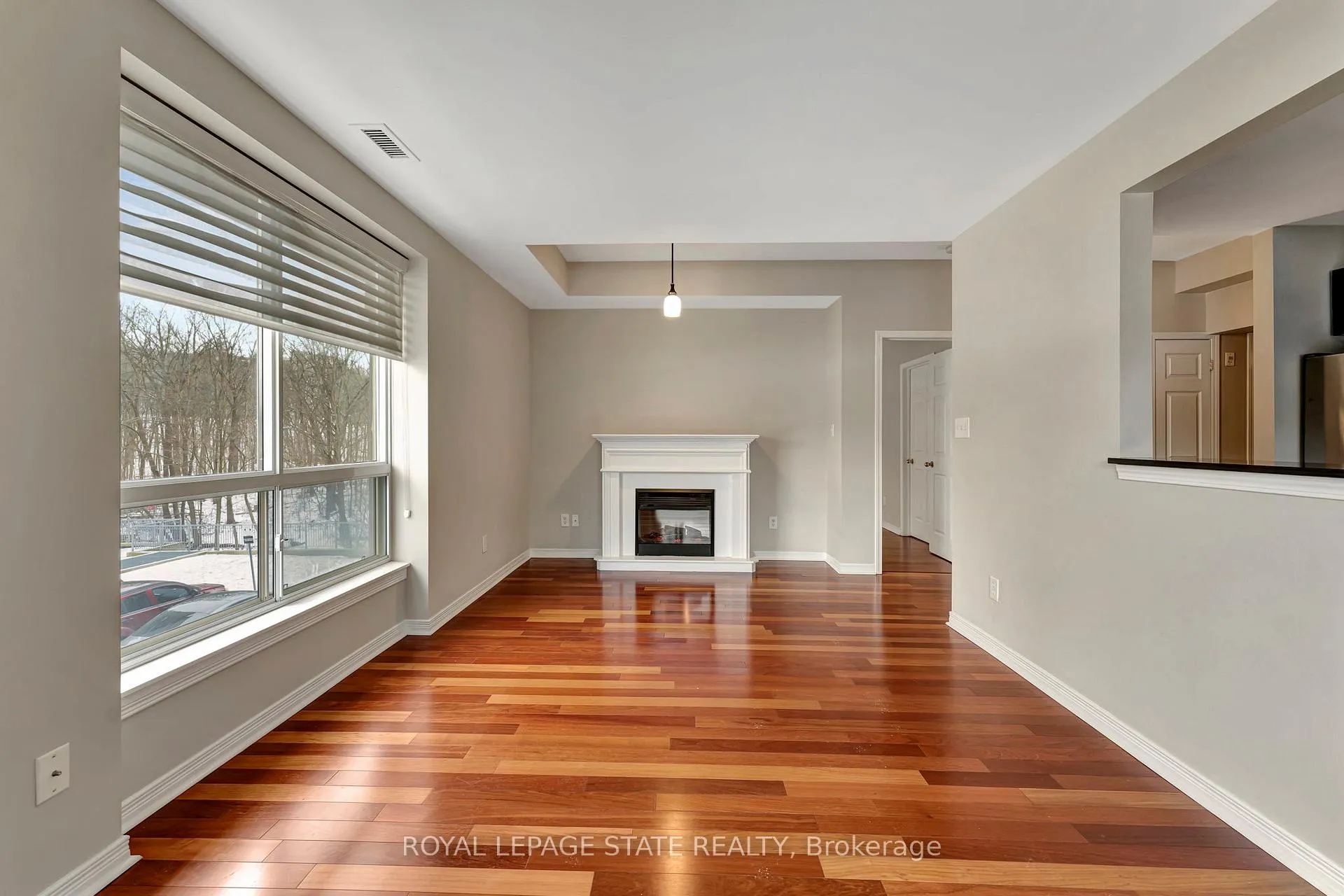 Photo 7 of Unit 203, 4000 Creekside Drive, Hamilton, Dundas — HOMEH
