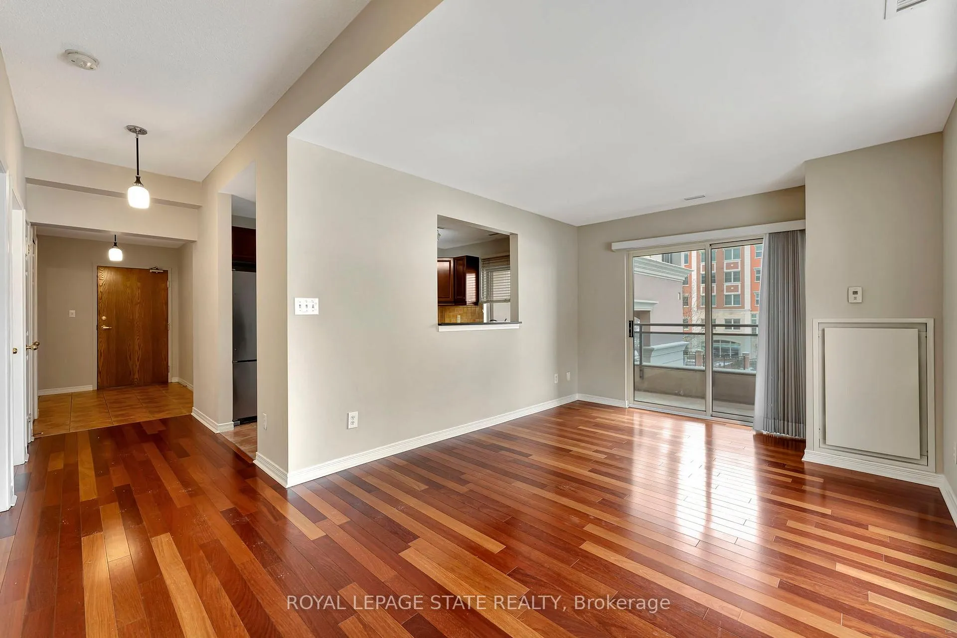 Photo 9 of Unit 203, 4000 Creekside Drive, Hamilton, Dundas — HOMEH