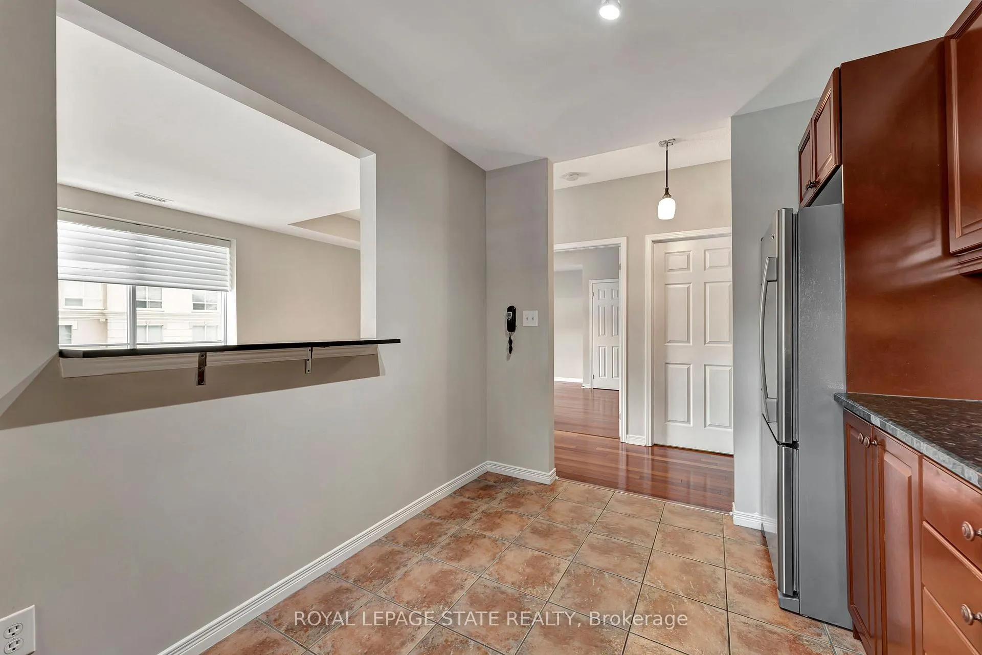 Photo 14 of Unit 203, 4000 Creekside Drive, Hamilton, Dundas — HOMEH