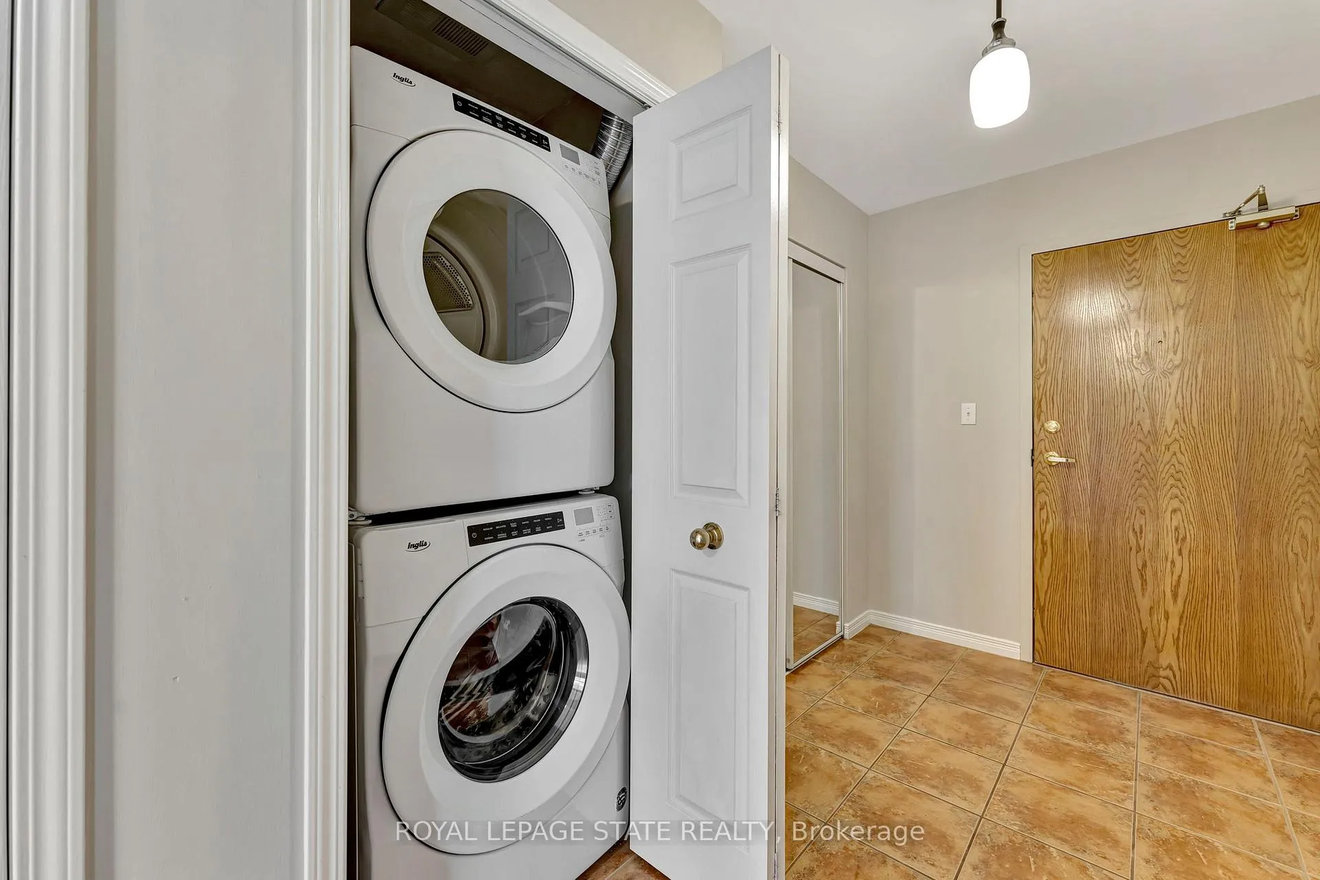 Photo 17 of Unit 203, 4000 Creekside Drive, Hamilton, Dundas — HOMEH