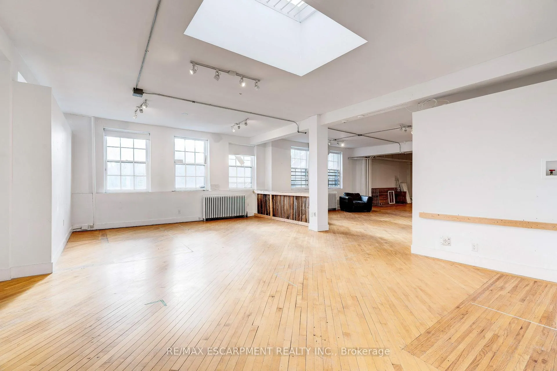 Photo 1 of Unit 2, 323-327 King Street E, Hamilton, Beasley — HOMEH