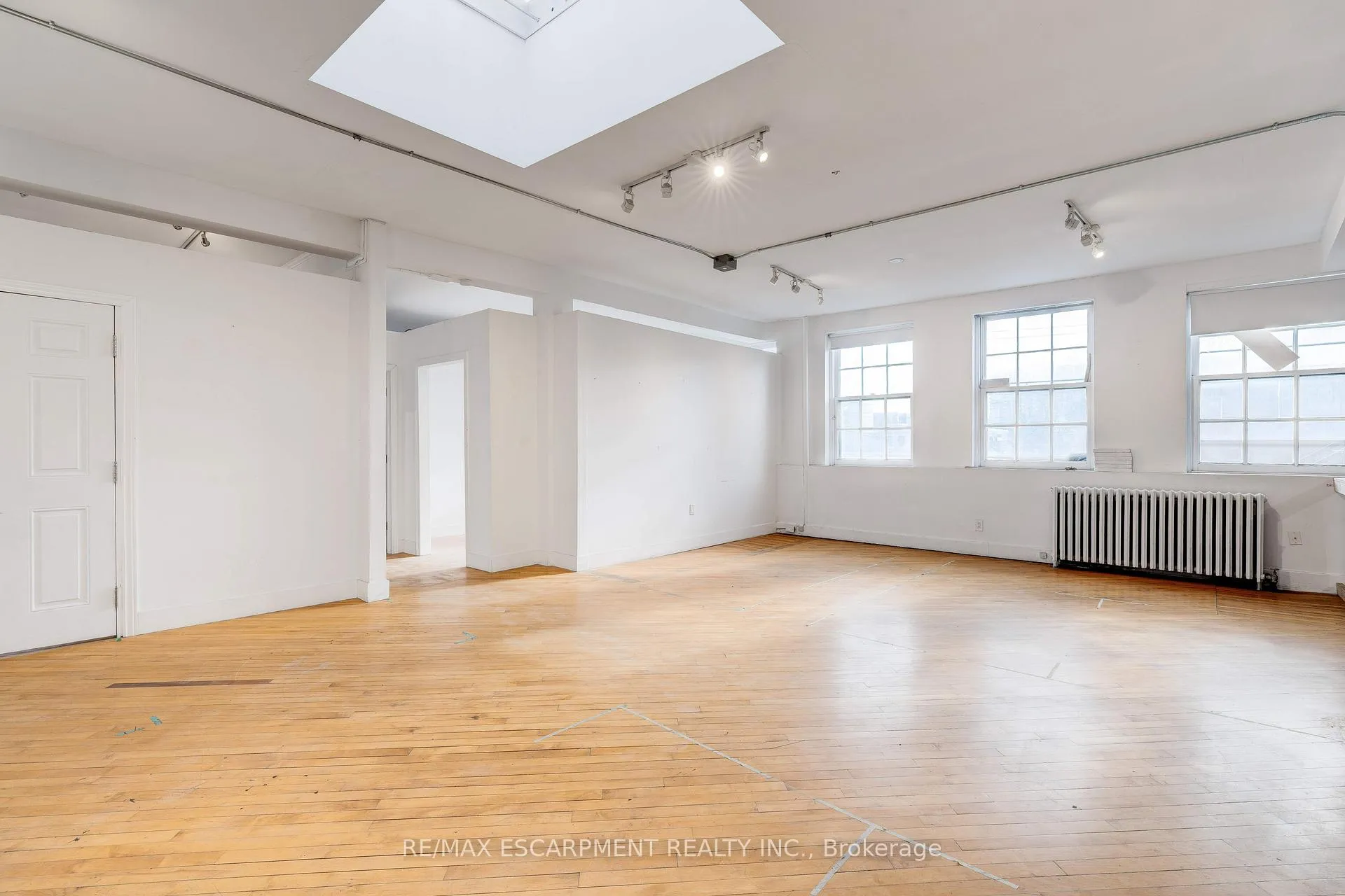 Photo 2 of Unit 2, 323-327 King Street E, Hamilton, Beasley — HOMEH