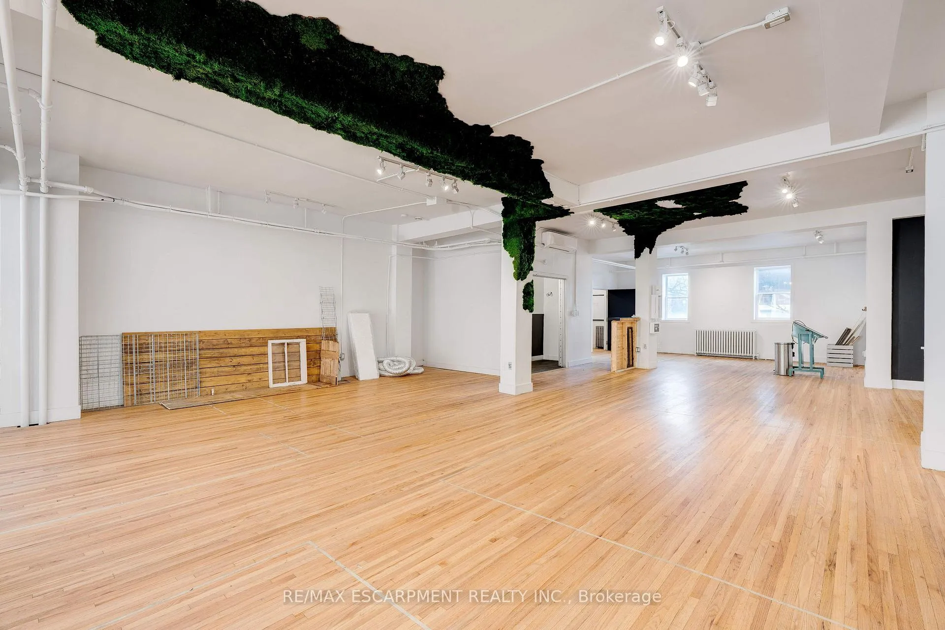 Photo 9 of Unit 2, 323-327 King Street E, Hamilton, Beasley — HOMEH